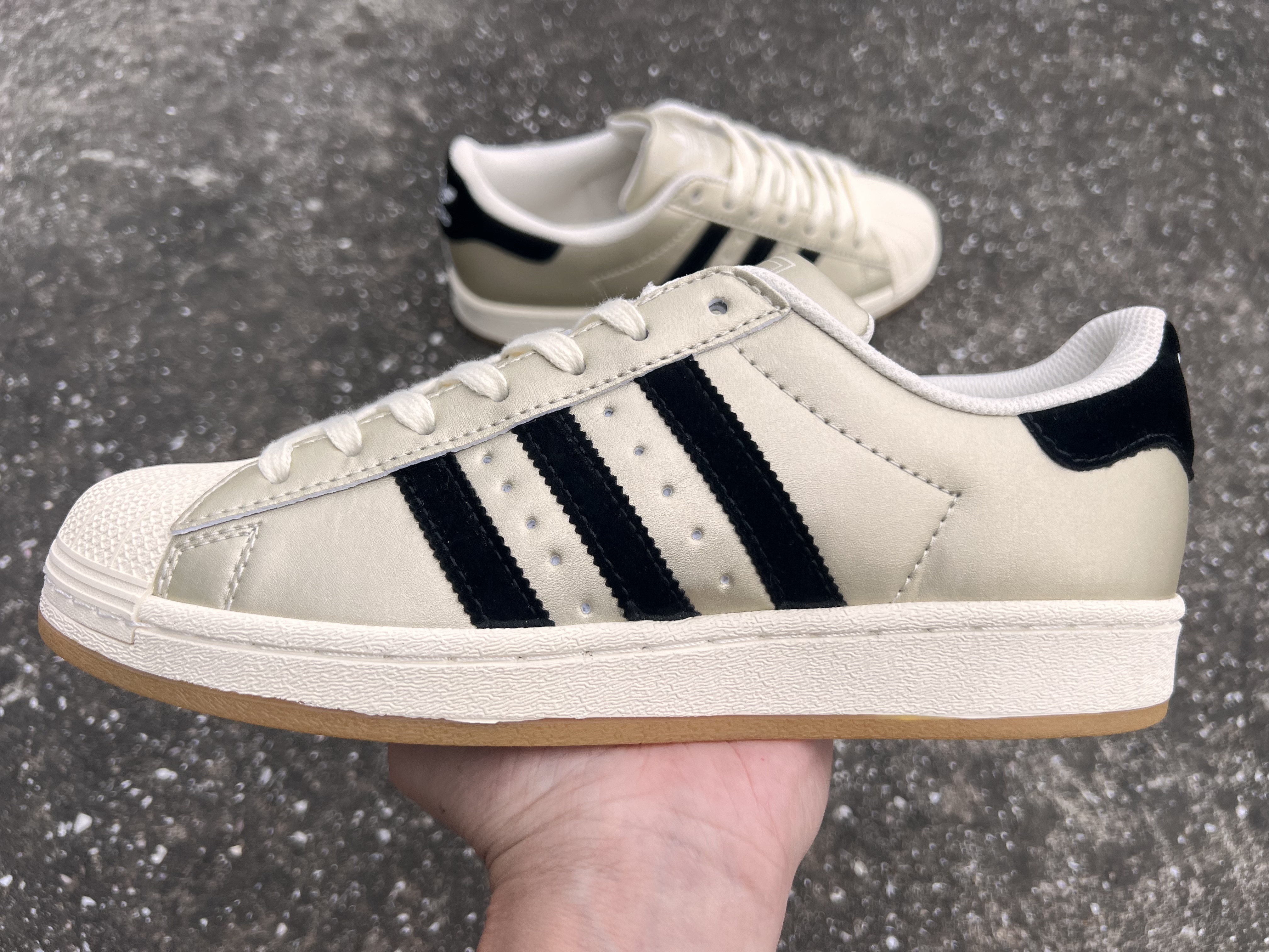 Adidas Superstar（J-90）