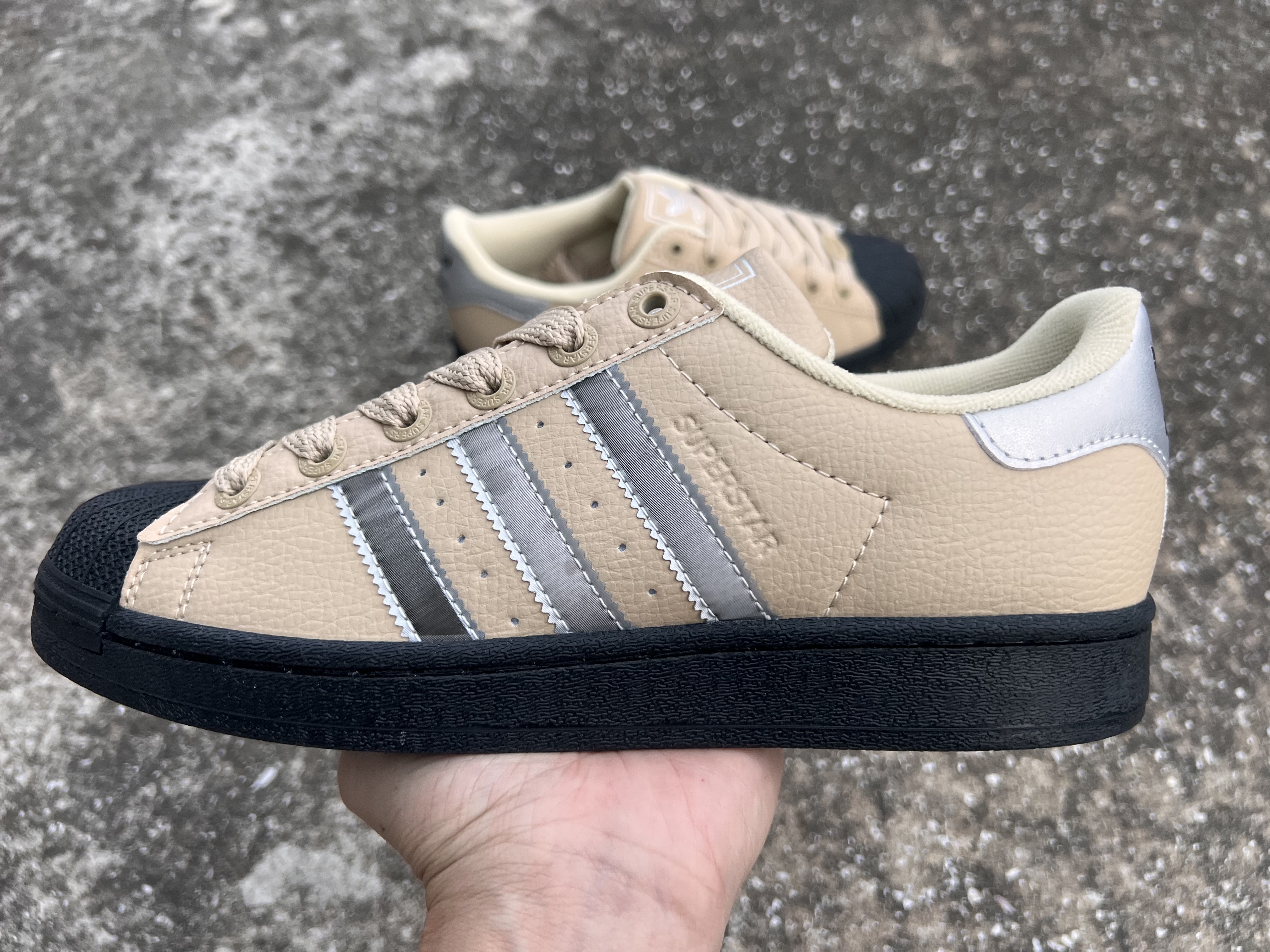 Adidas Superstar（J-90）