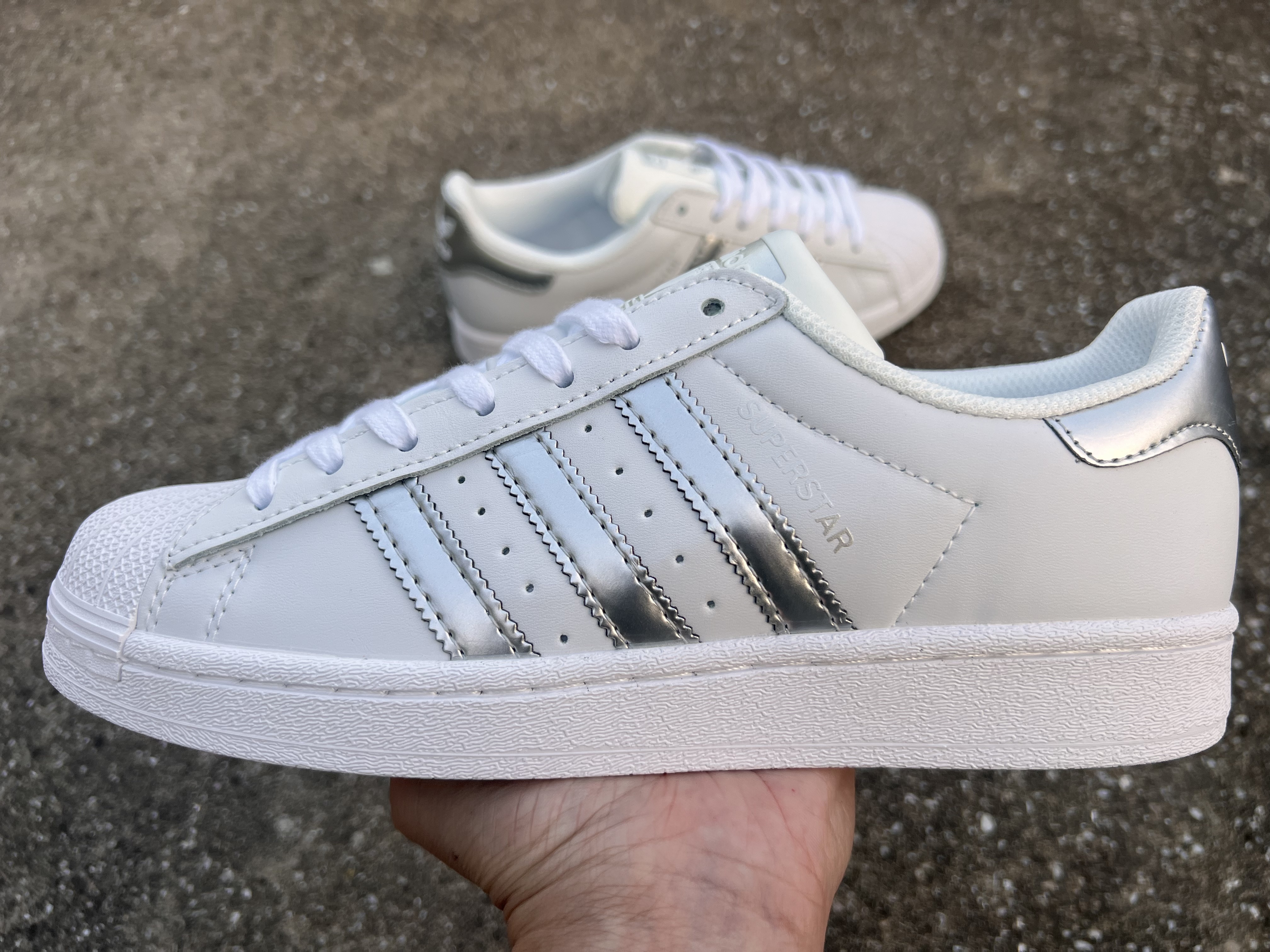 Adidas Superstar（J-90）
