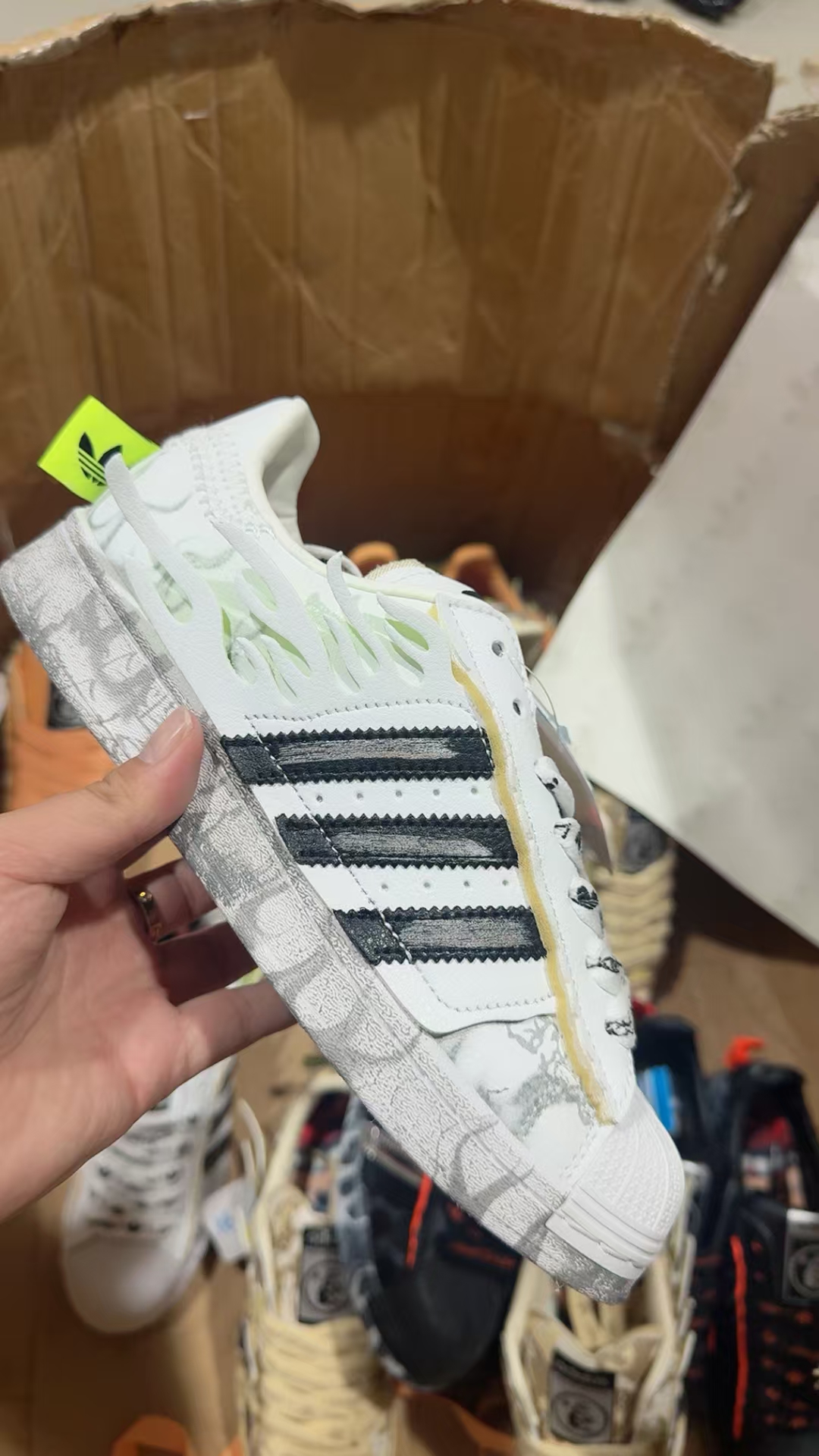 Hellstar X Adidas Superstar II（H-22）