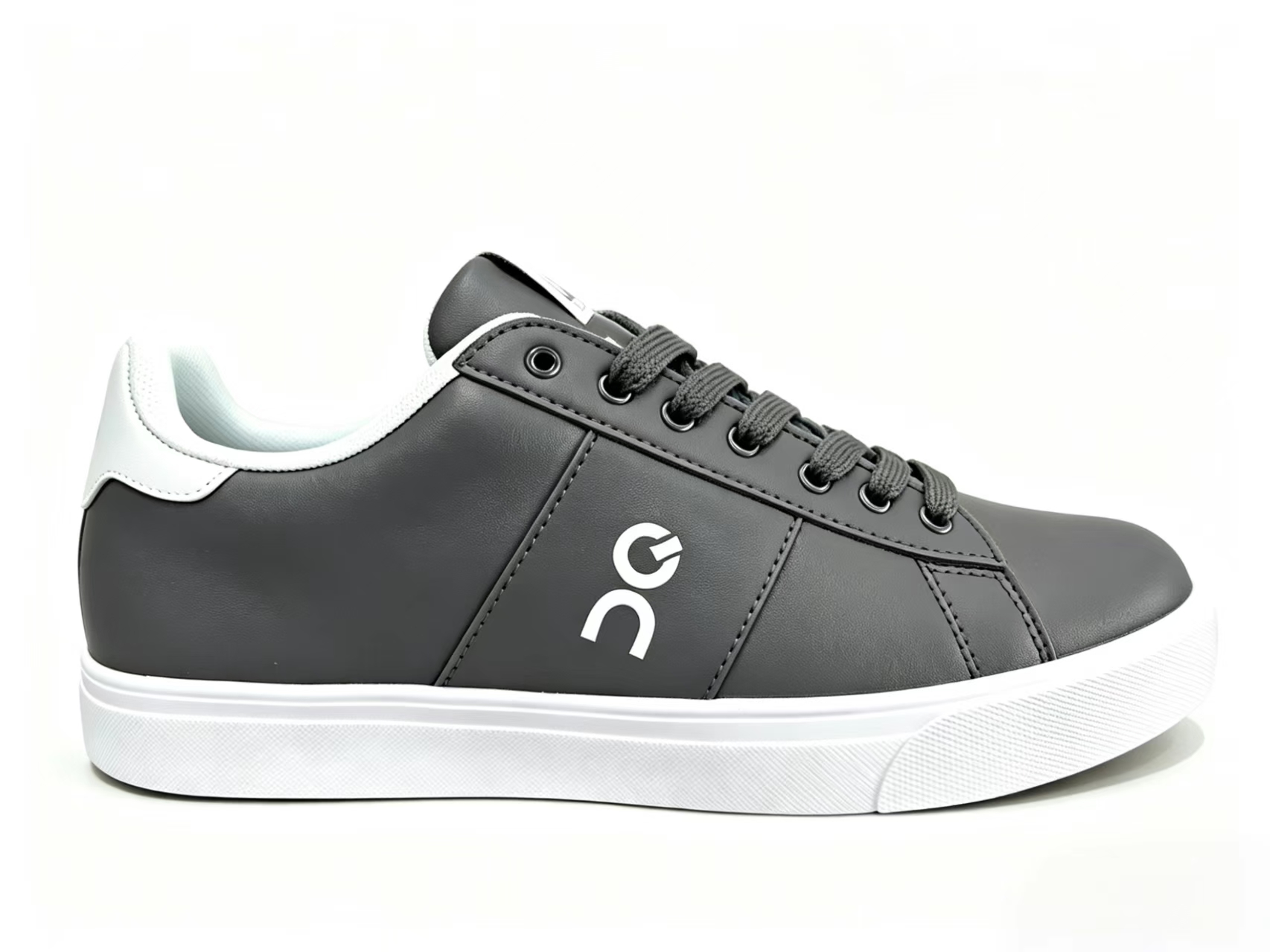 On skateboarding（063）