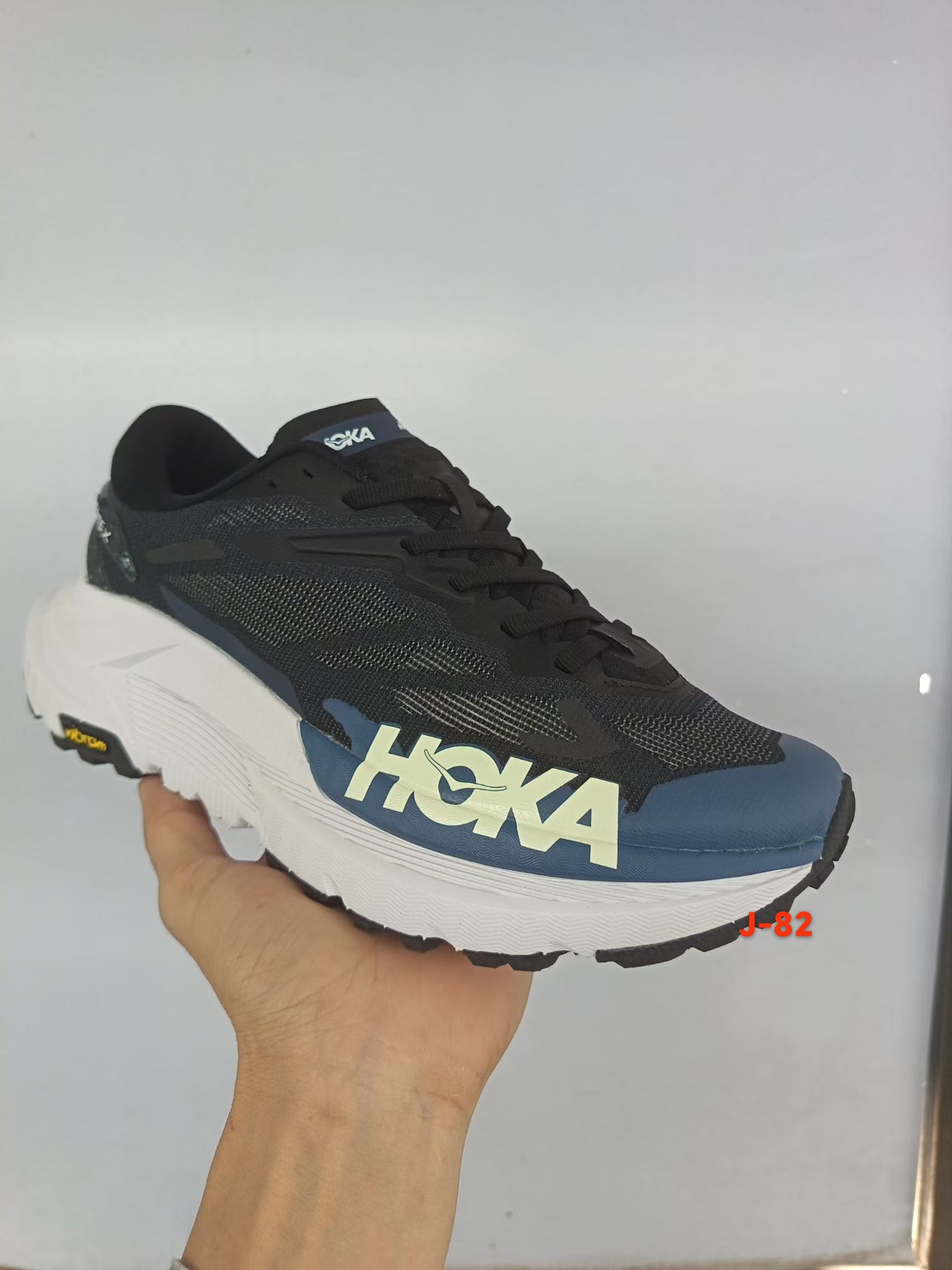 Ho-ka One One Mafatex（J-82）