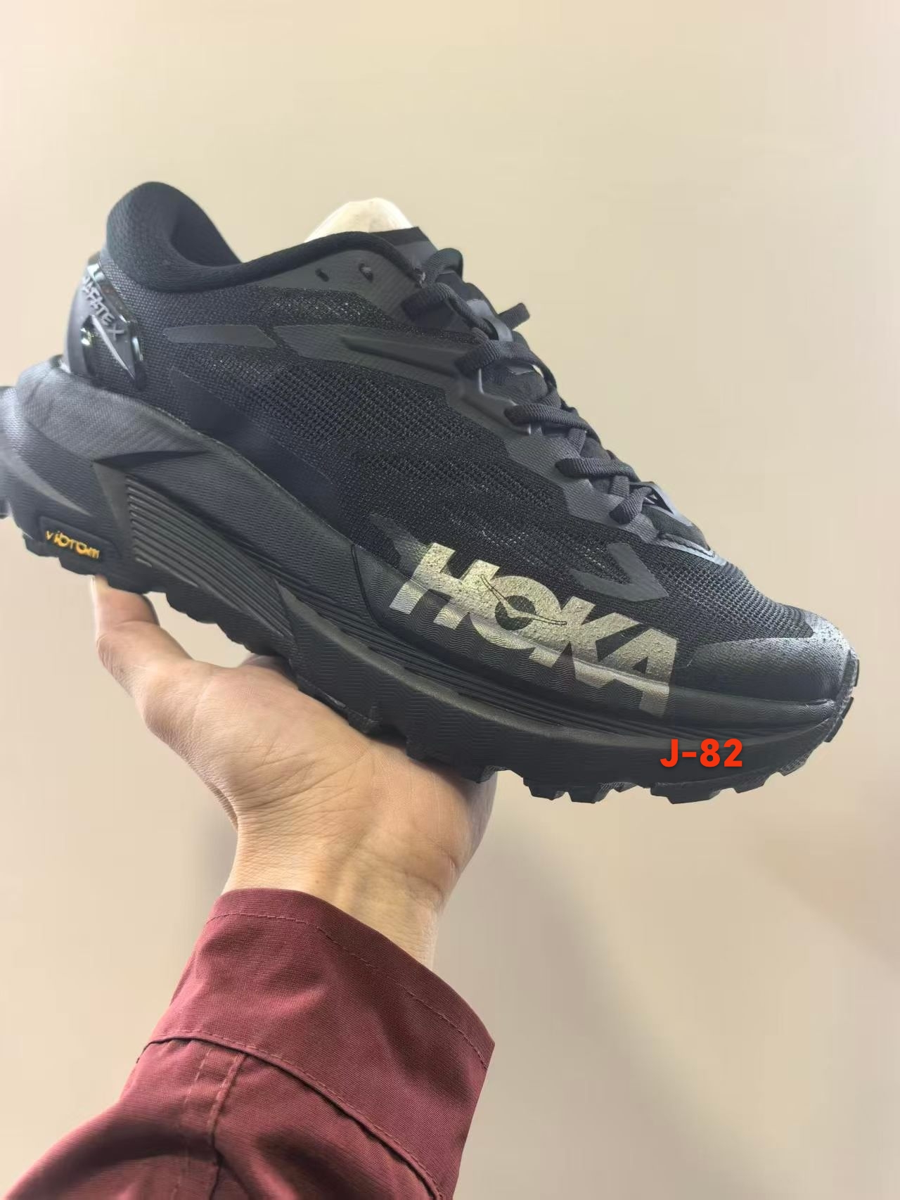 Ho-ka One One Mafatex（J-82）