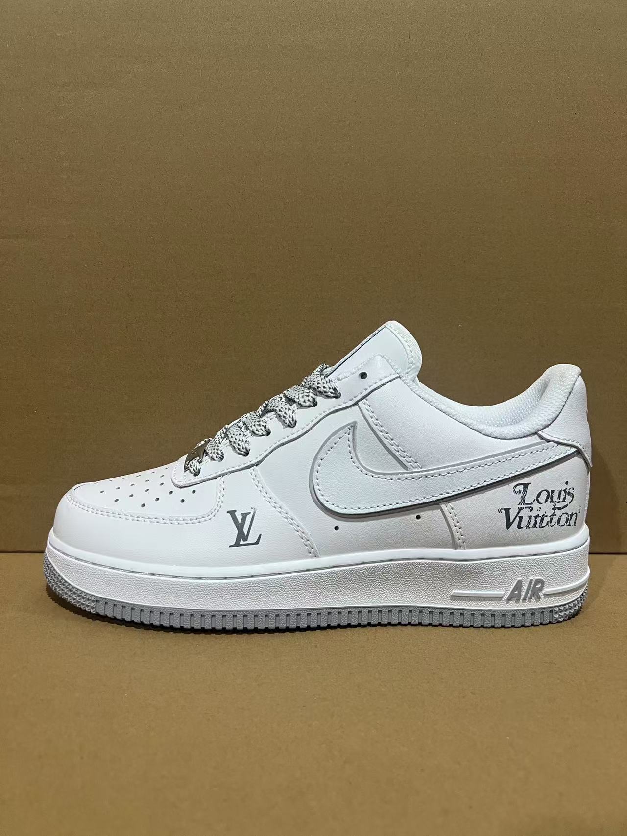 Air Force 1（F11）