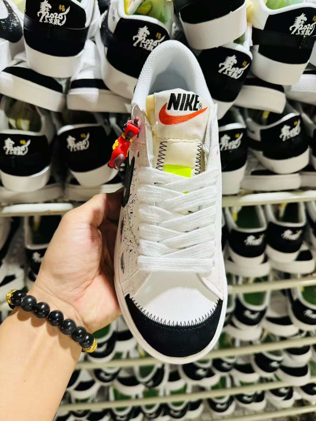 Nike Blazer Low "Year of Horse"（J-32）