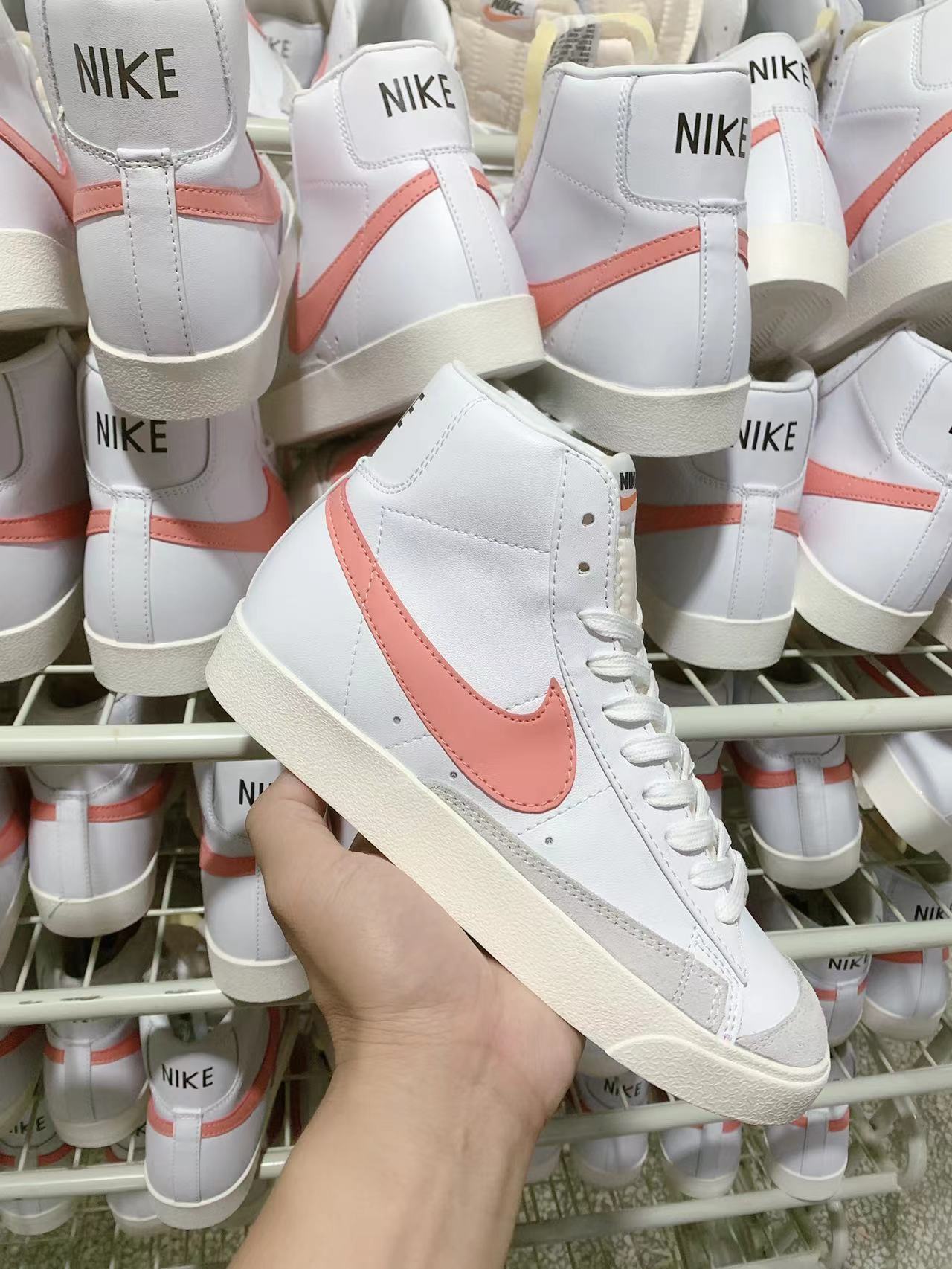 Nike Blazer Mid '1977（J-32）