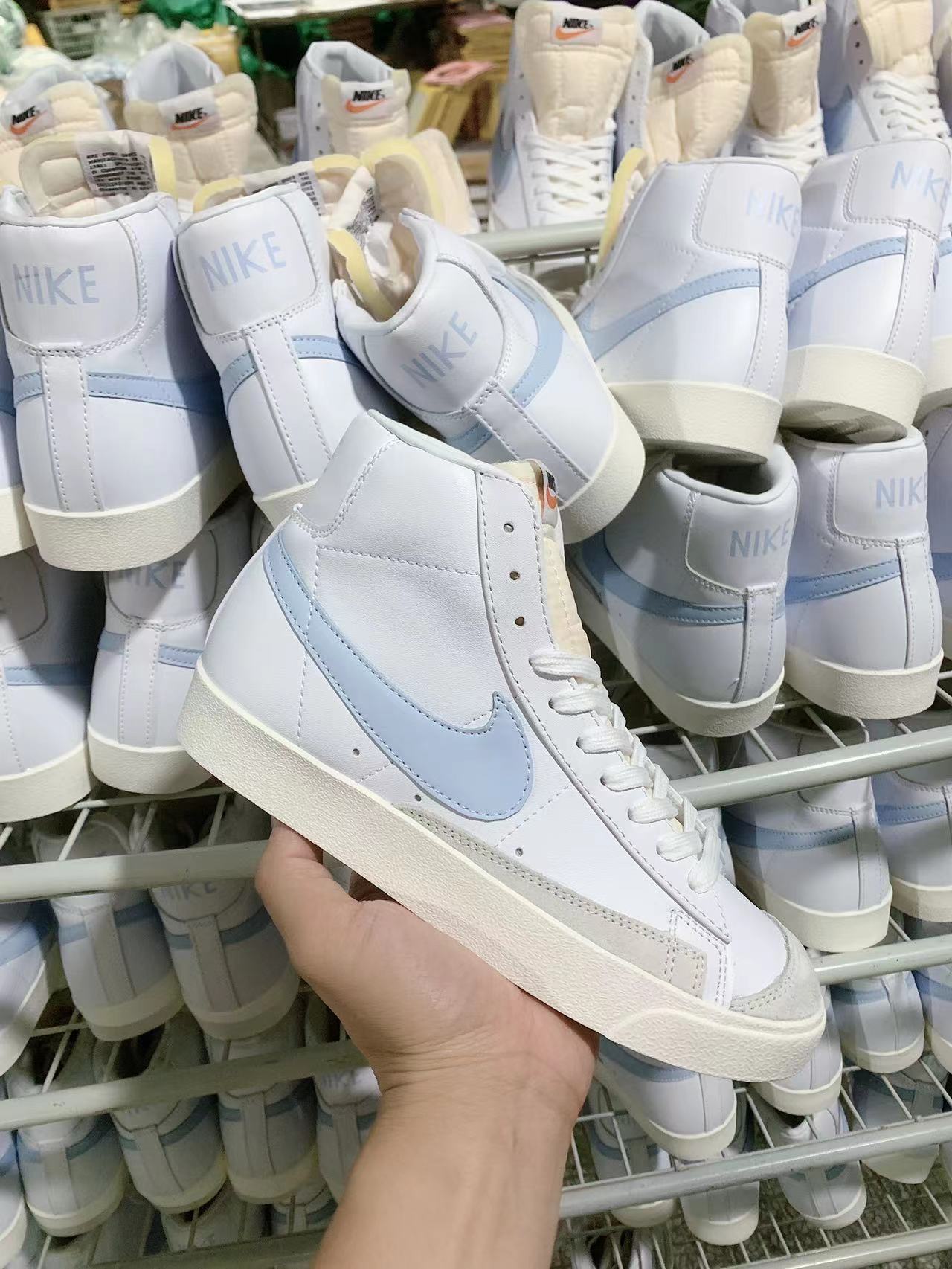 Nike Blazer Mid '1977（J-32）