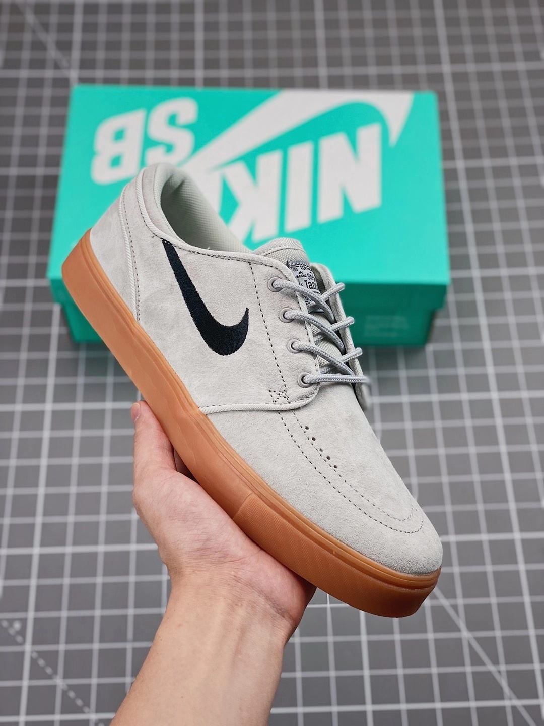 Nike Zoom Stefen Janoski（J-3）