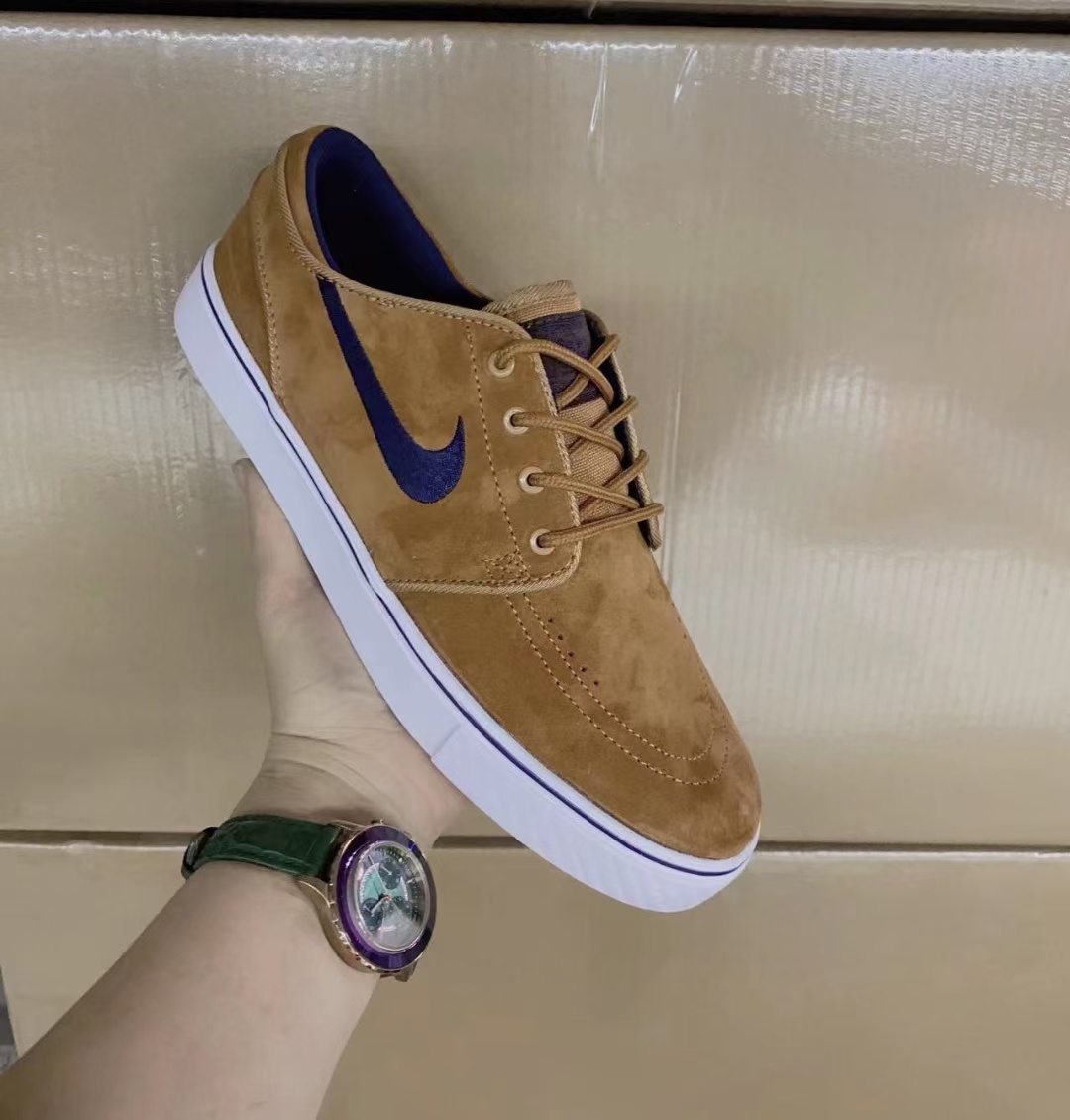 Nike Zoom Stefen Janoski（J-3）