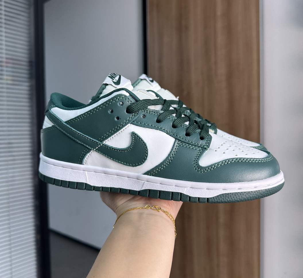 Nike Dunk Low #人生