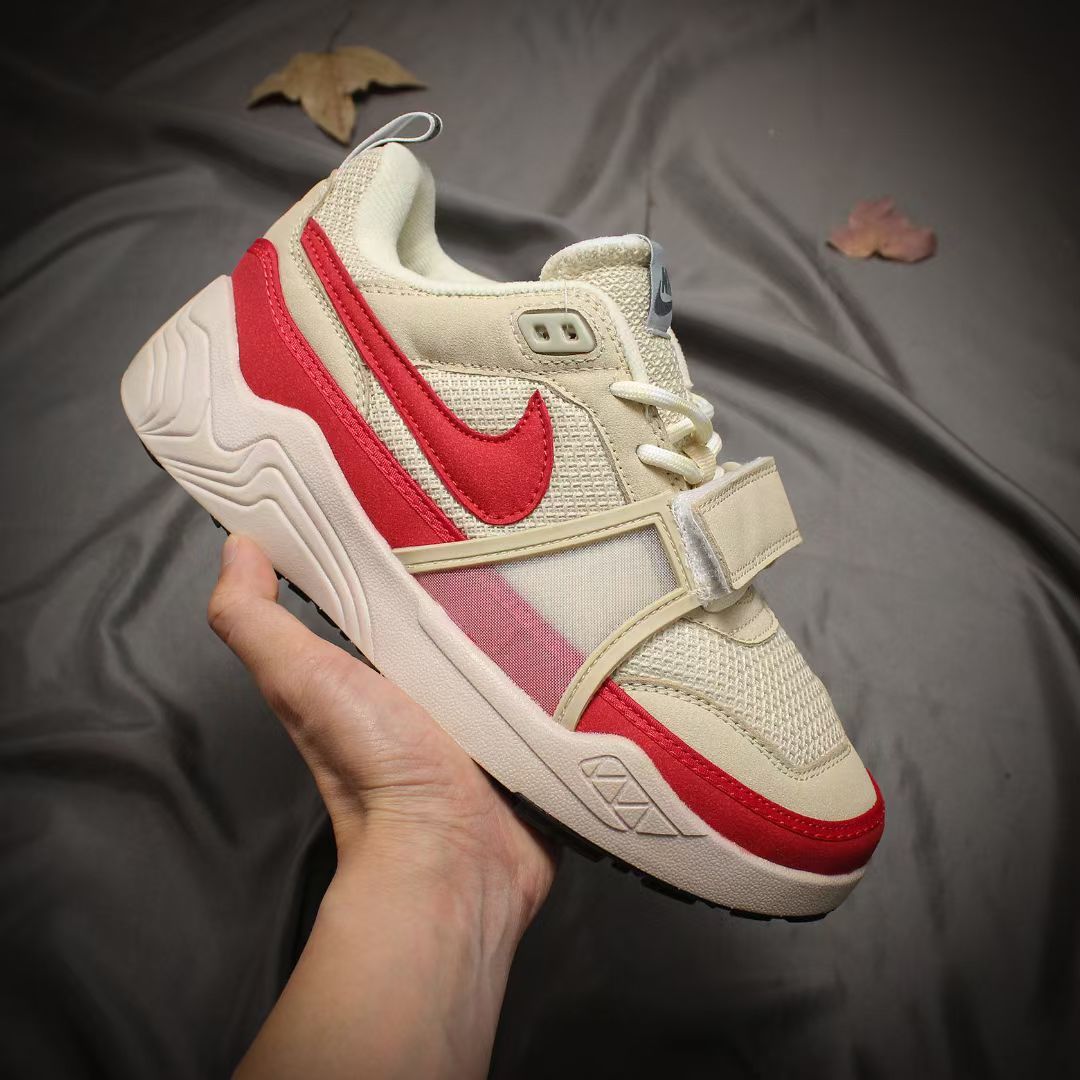 Travis Scott x Nike Zoom Field Jaxx（D42）