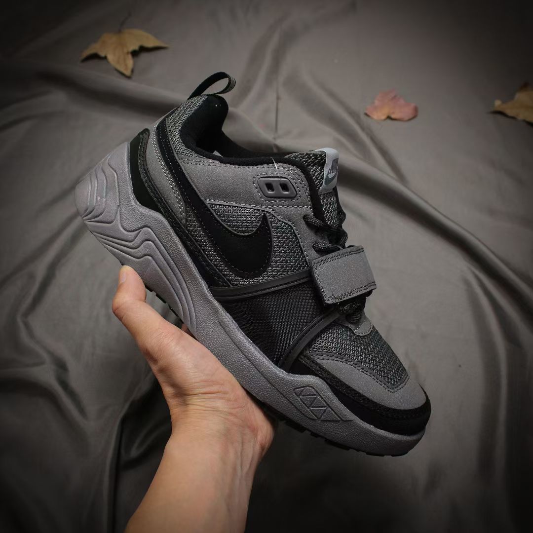 Travis Scott x Nike Zoom Field Jaxx（D42）