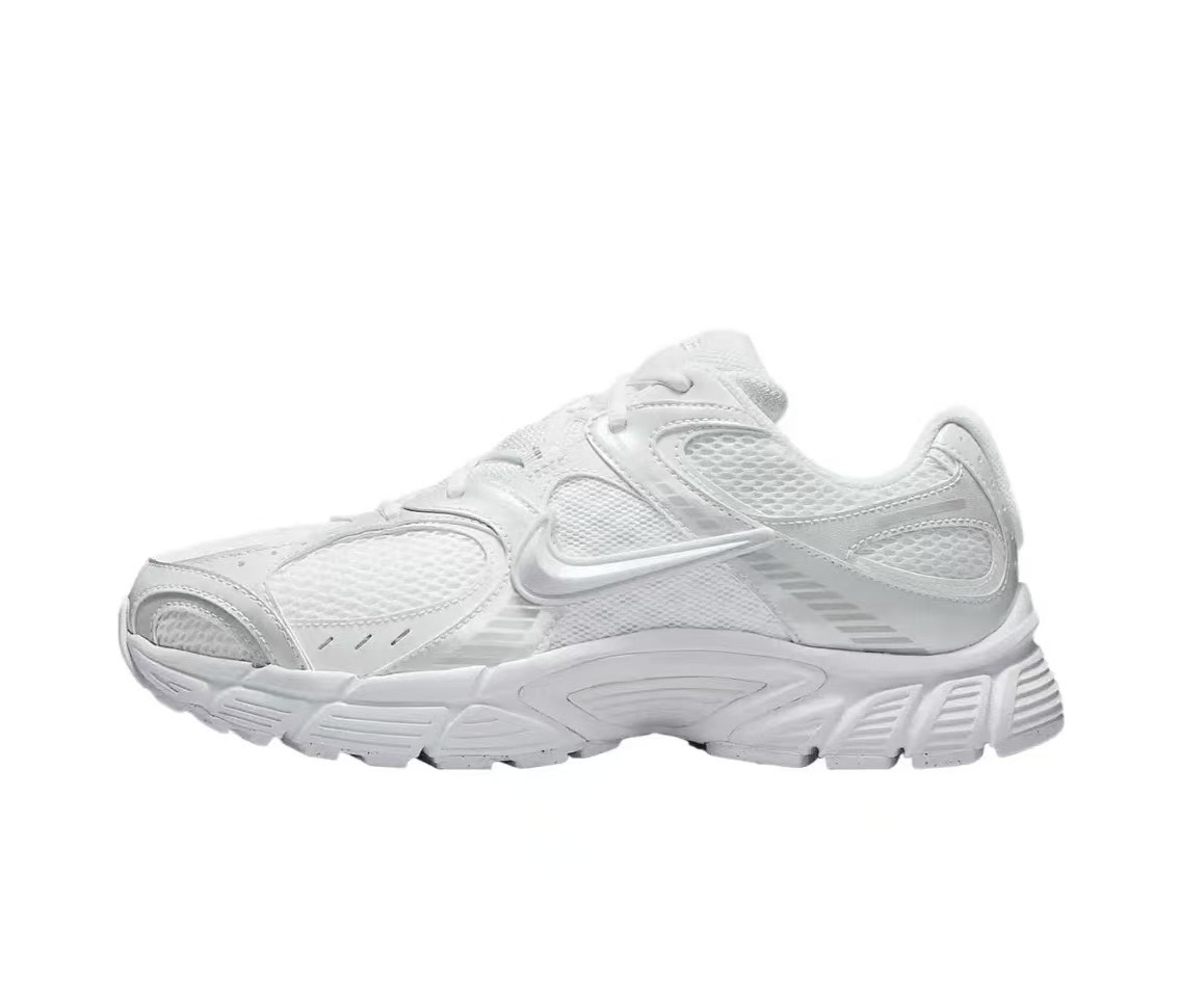 Nike Vomero 5 Runner（ 113  H-83 H-66 G43 D4）