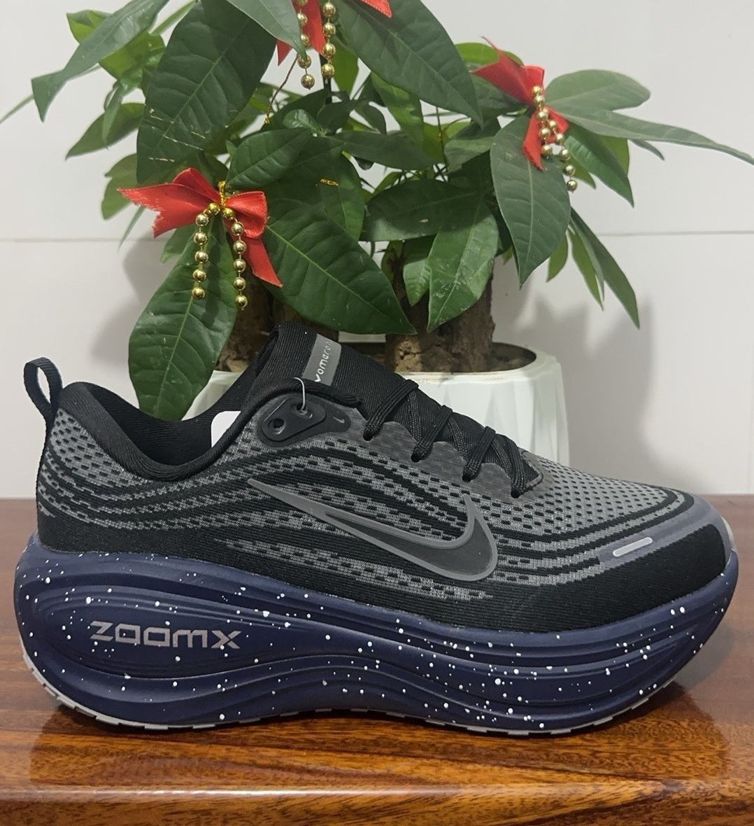 Nike Vomero V18 #华D