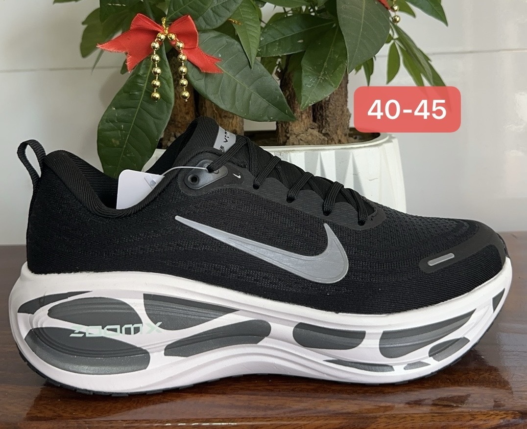 Nike Vomero V18 #华D