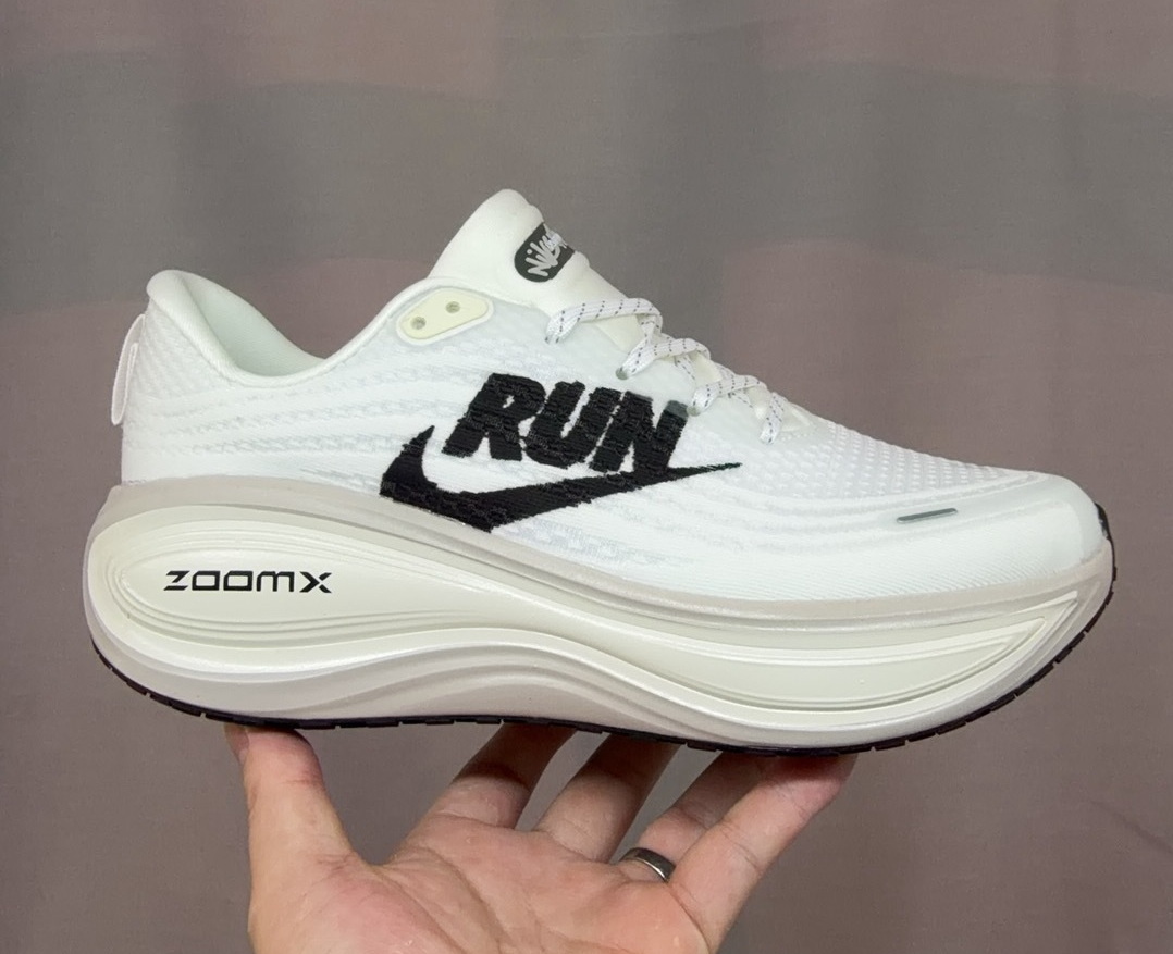 Nike Vomero V18 #华D