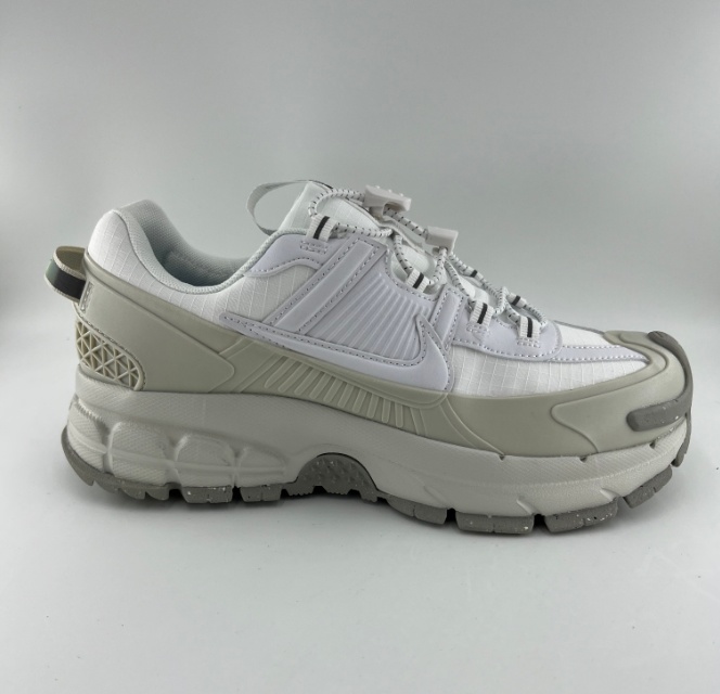 Nike Zoom Vomero Roam #催