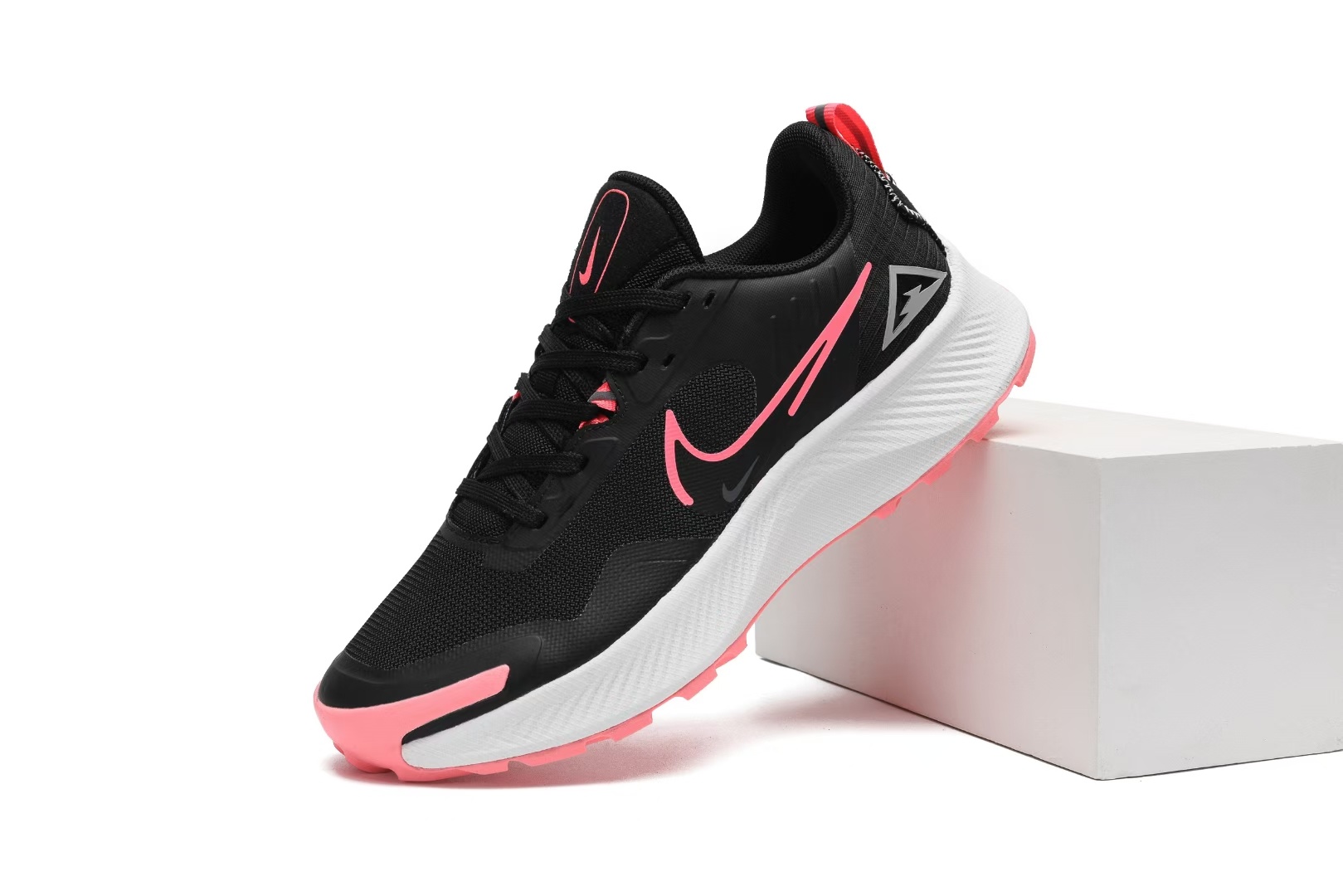 Nike Pegasus Trail #168（H-71）