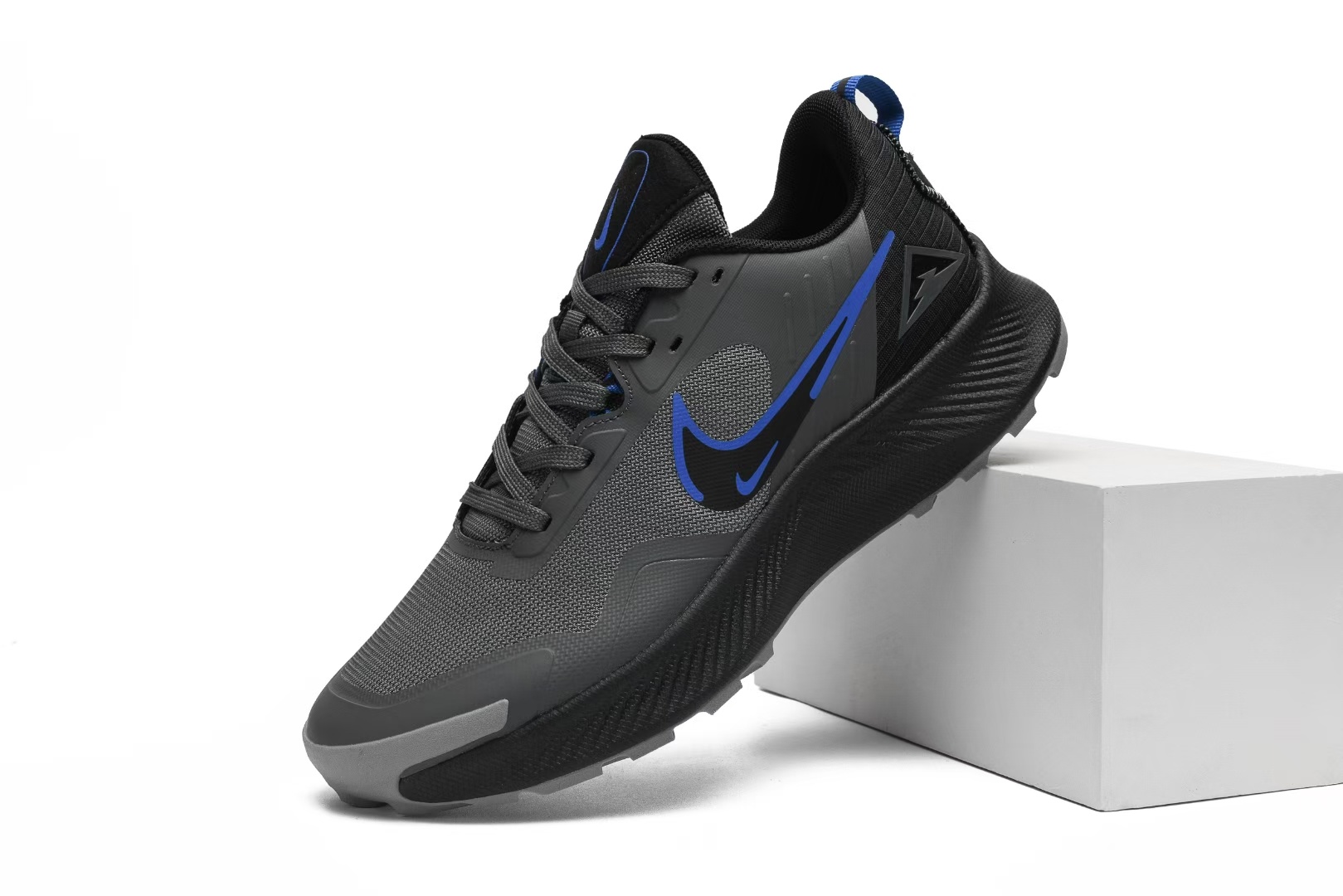 Nike Pegasus Trail #168（H-71）