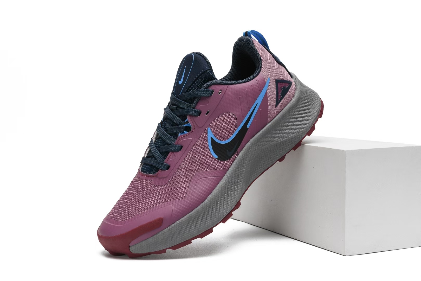 Nike Pegasus Trail #168（H-71）