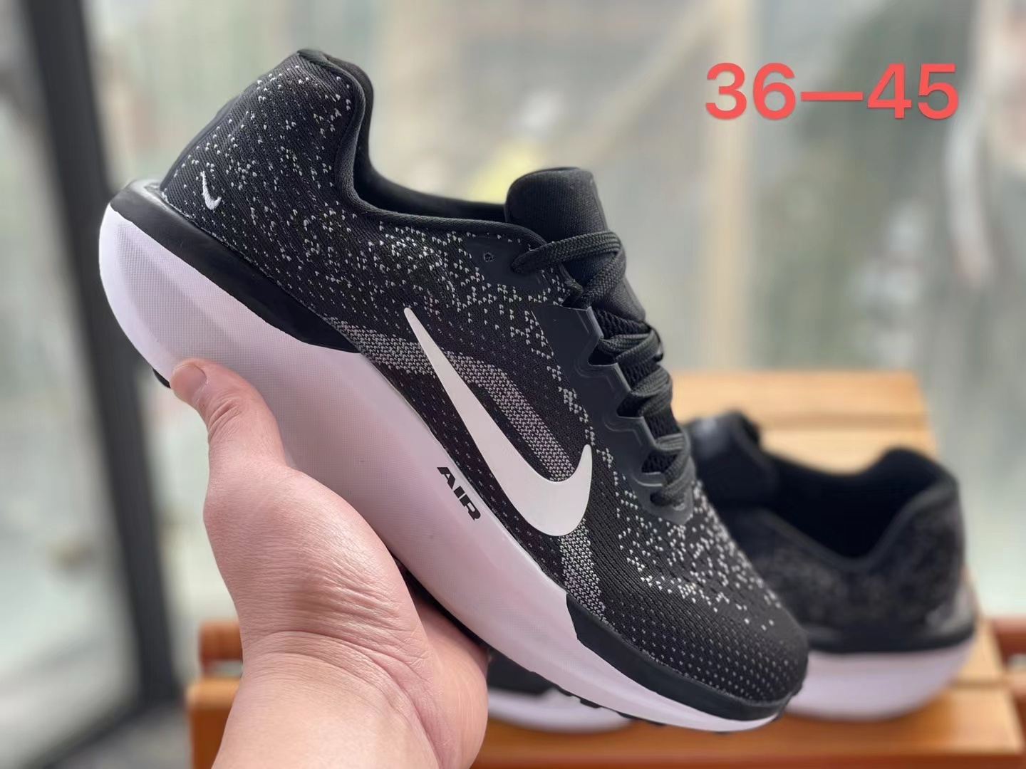 Nike Winflo 11（H-63）