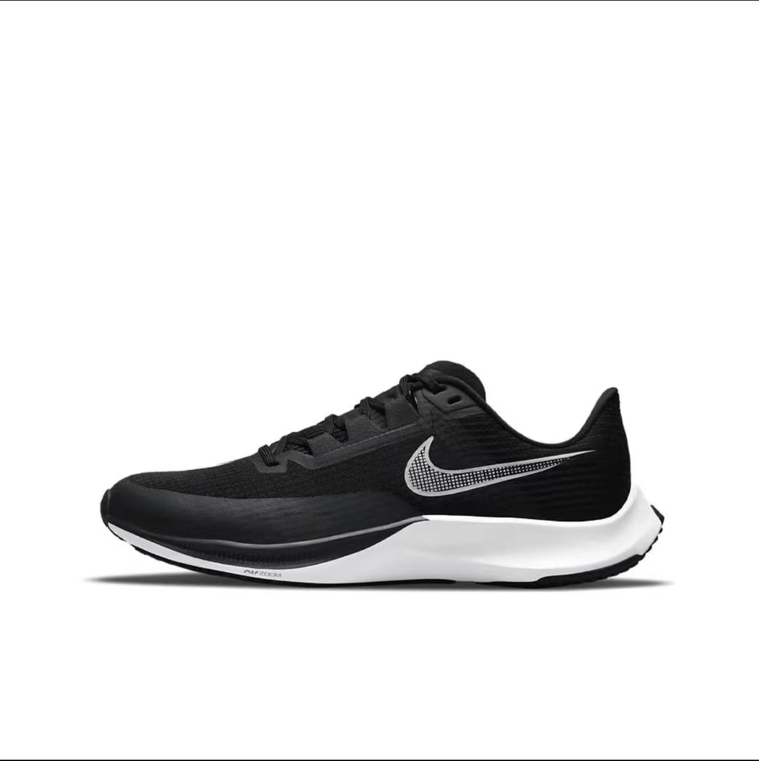 Air Zoom Rival Fly 3（H-21）