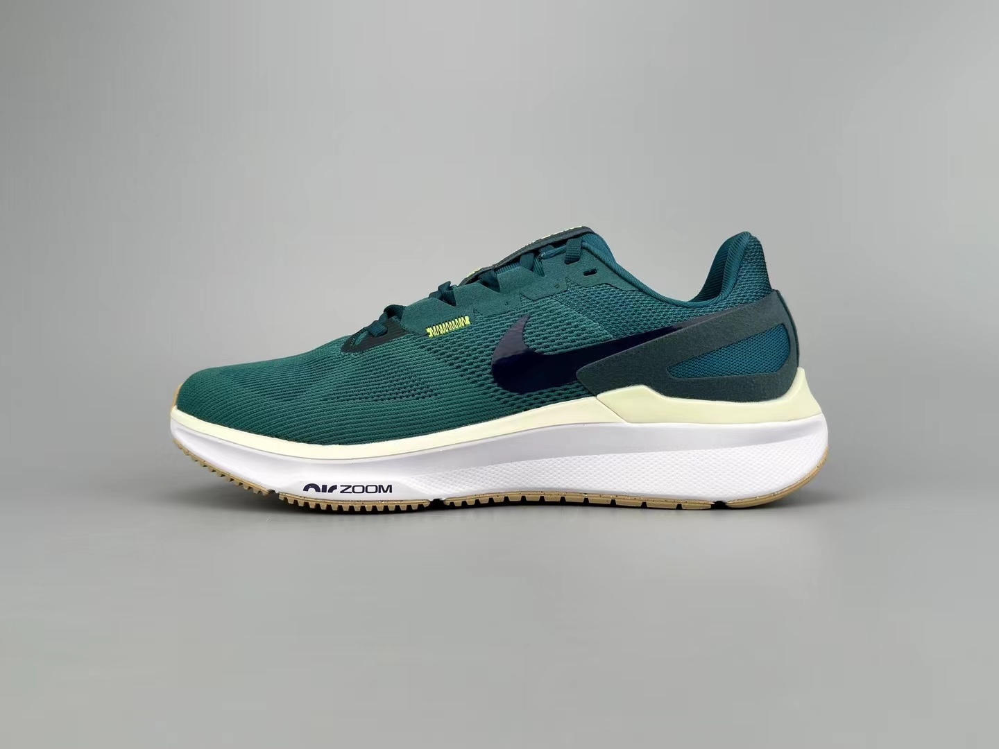 Nike Zoom Structure 25（H-21）