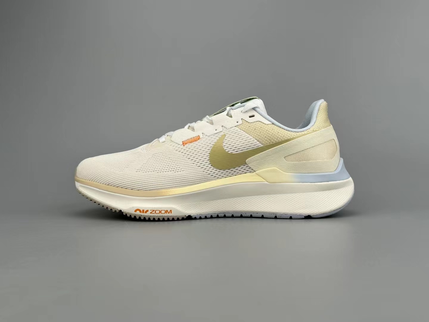 Nike Zoom Structure 25（H-21）