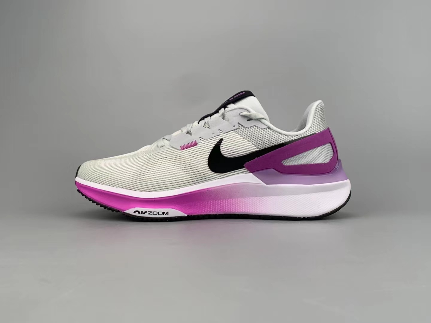 Nike Zoom Structure 25（H-21）