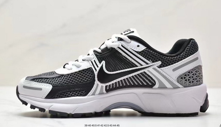 Nike Vomero 5 #彭