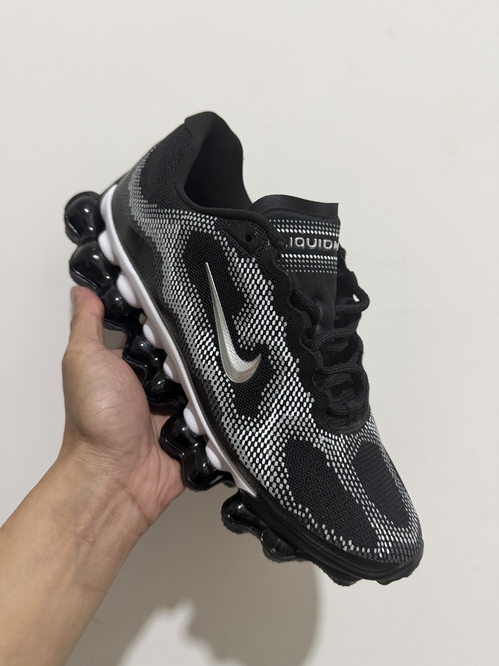 Nike Liquid Max #H