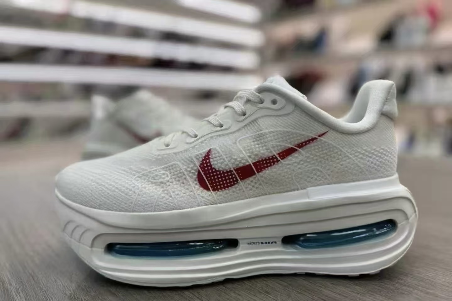 Nike Vomero Premium（H-64）
