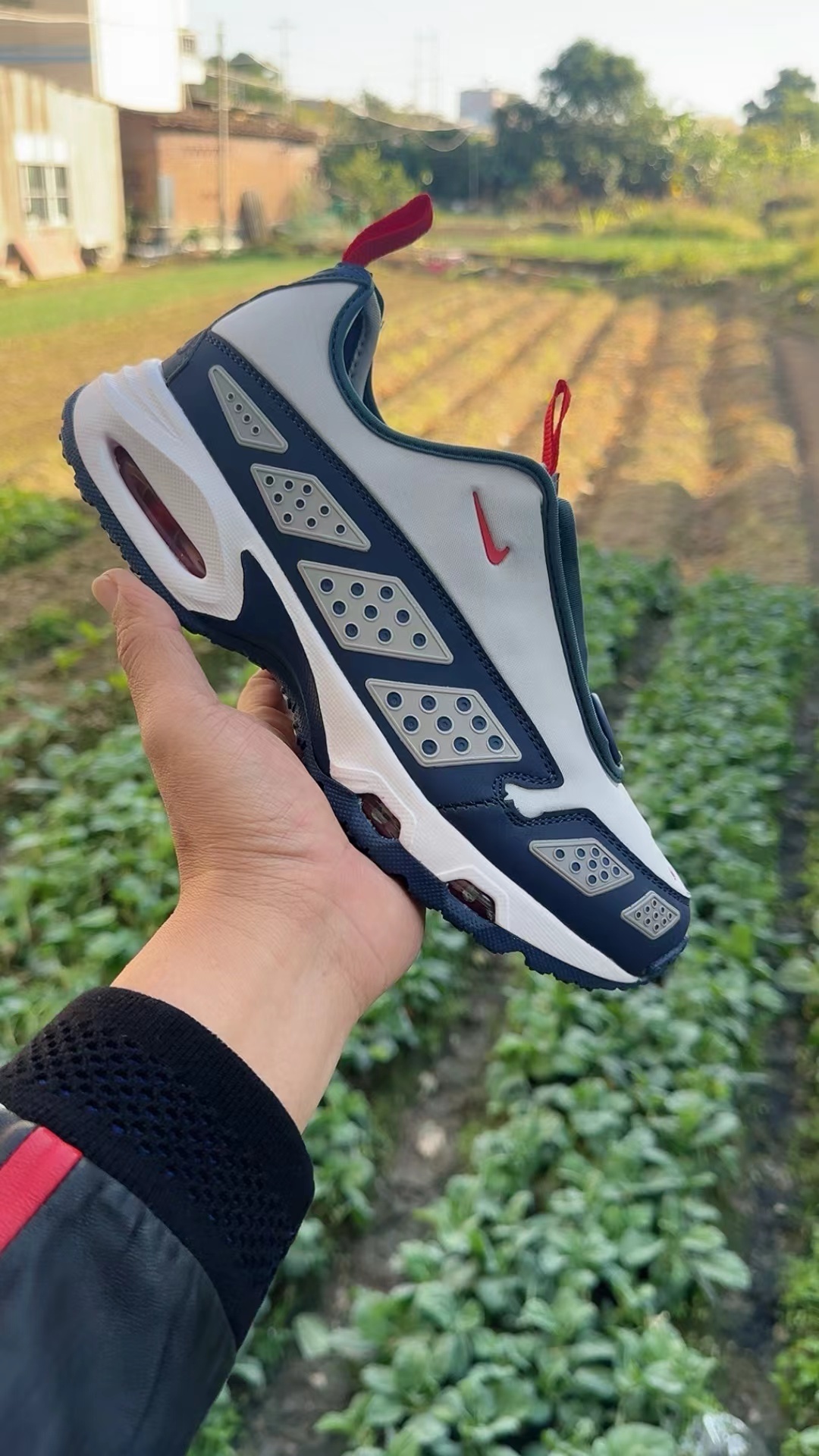 Air Max Sunder（F41 026）