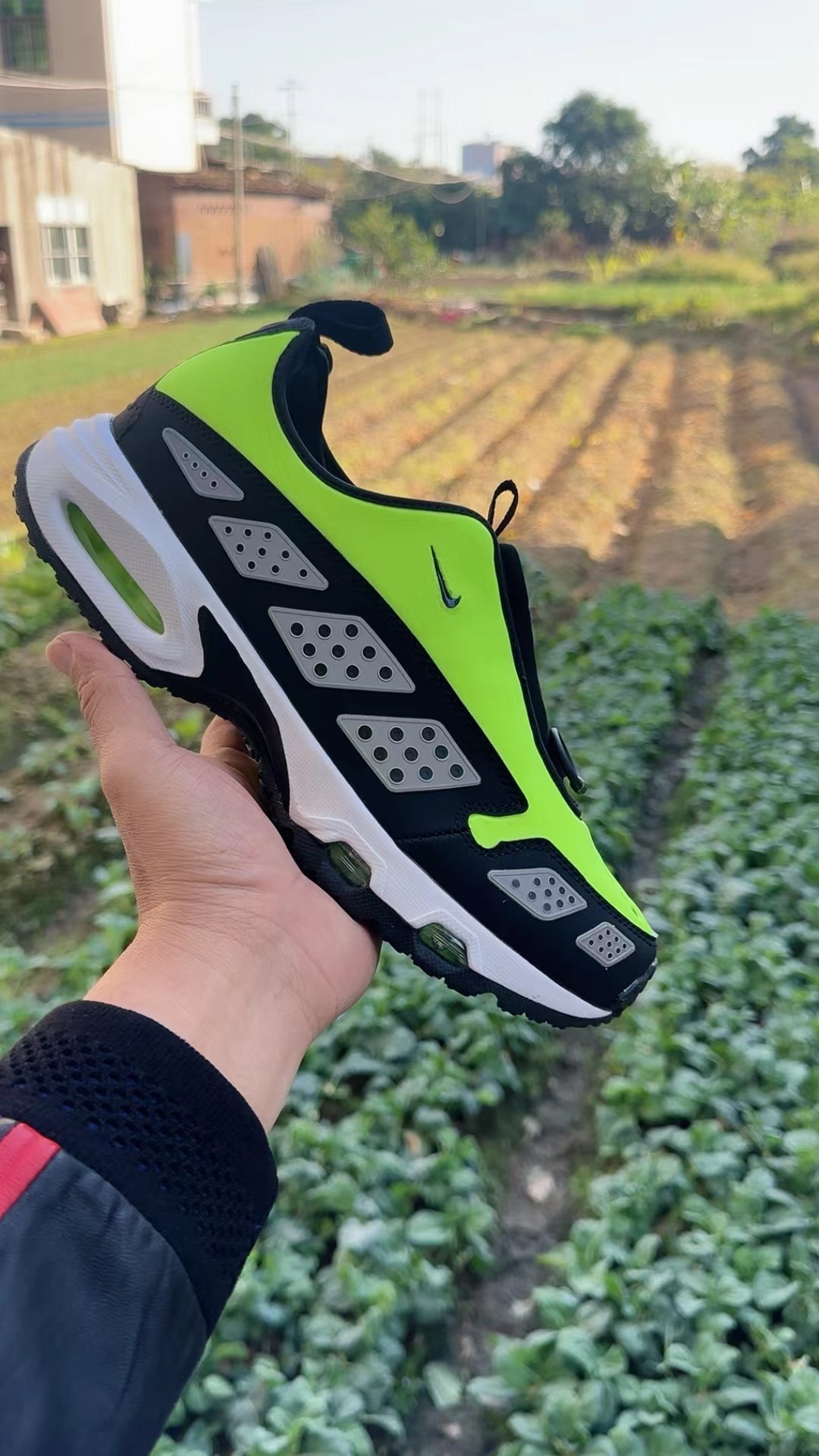 Air Max Sunder（F41 026）