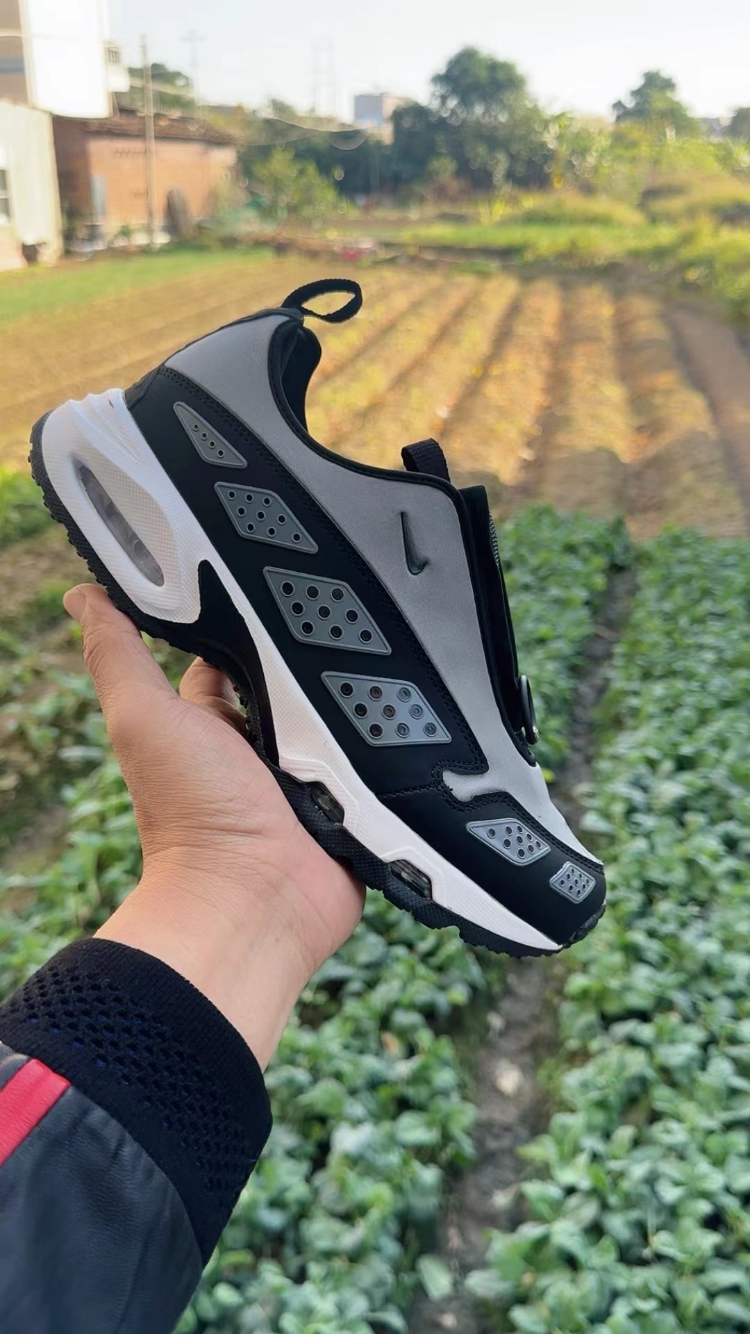 Air Max Sunder（F41 026）