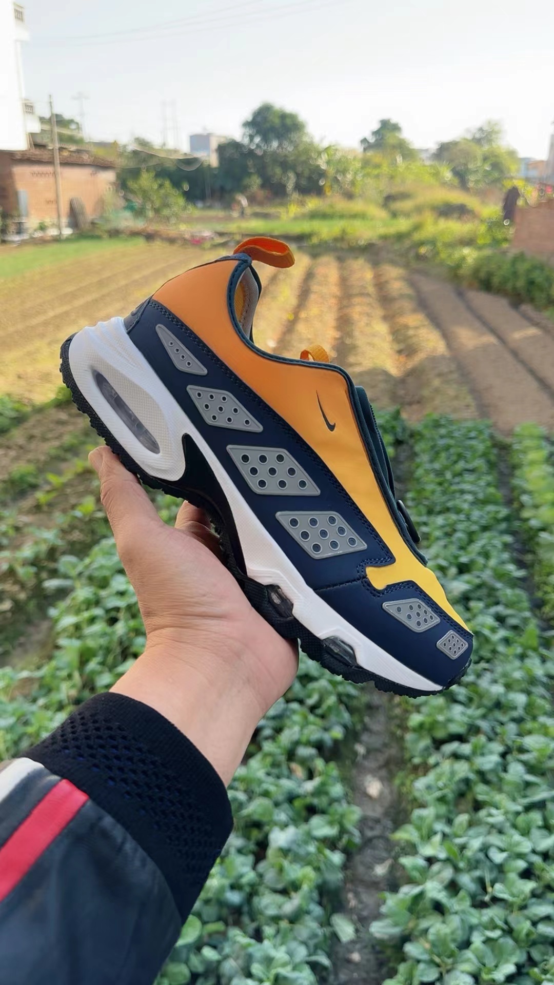 Air Max Sunder（F41 026）