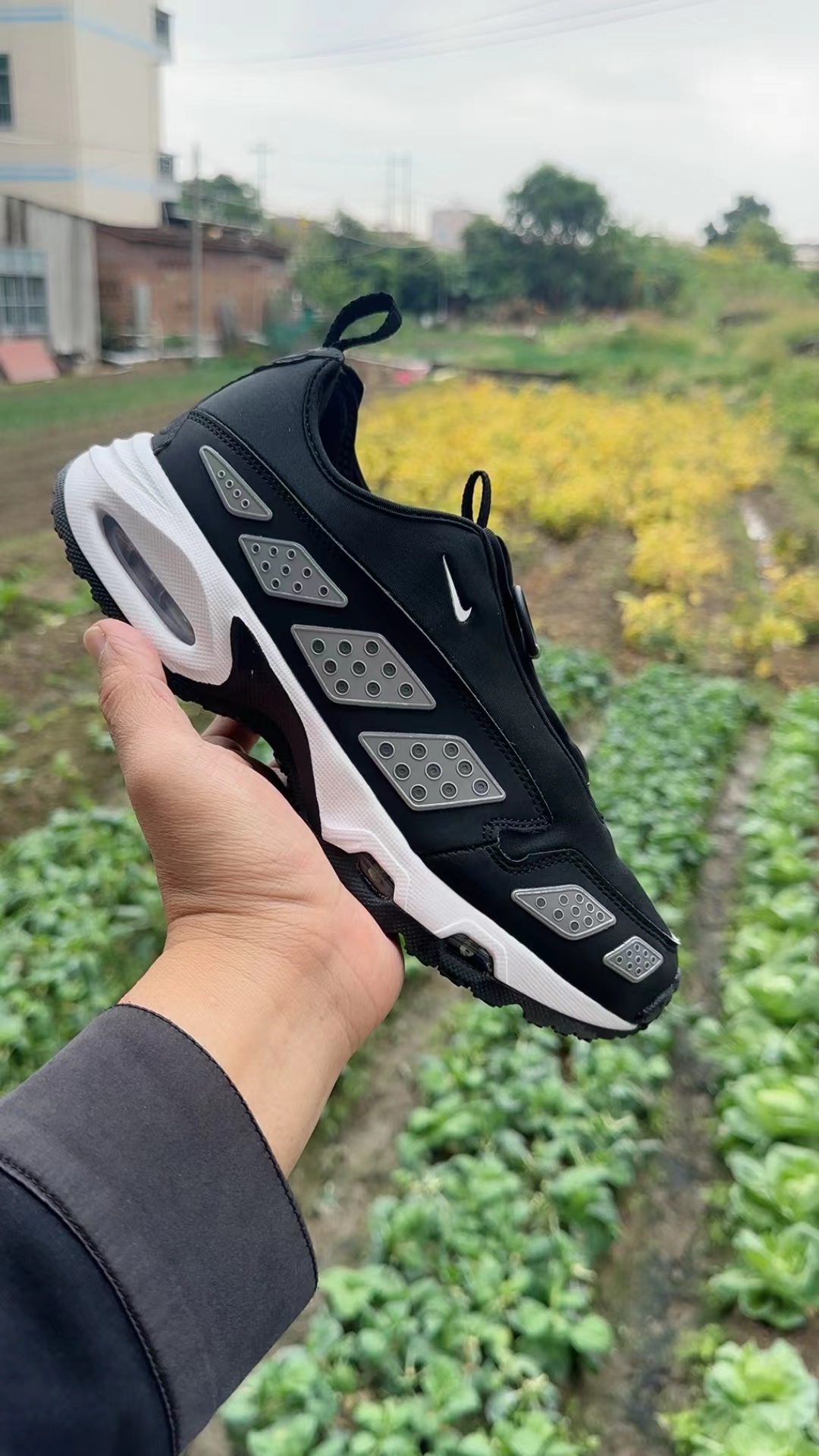 Air Max Sunder（F41 026）