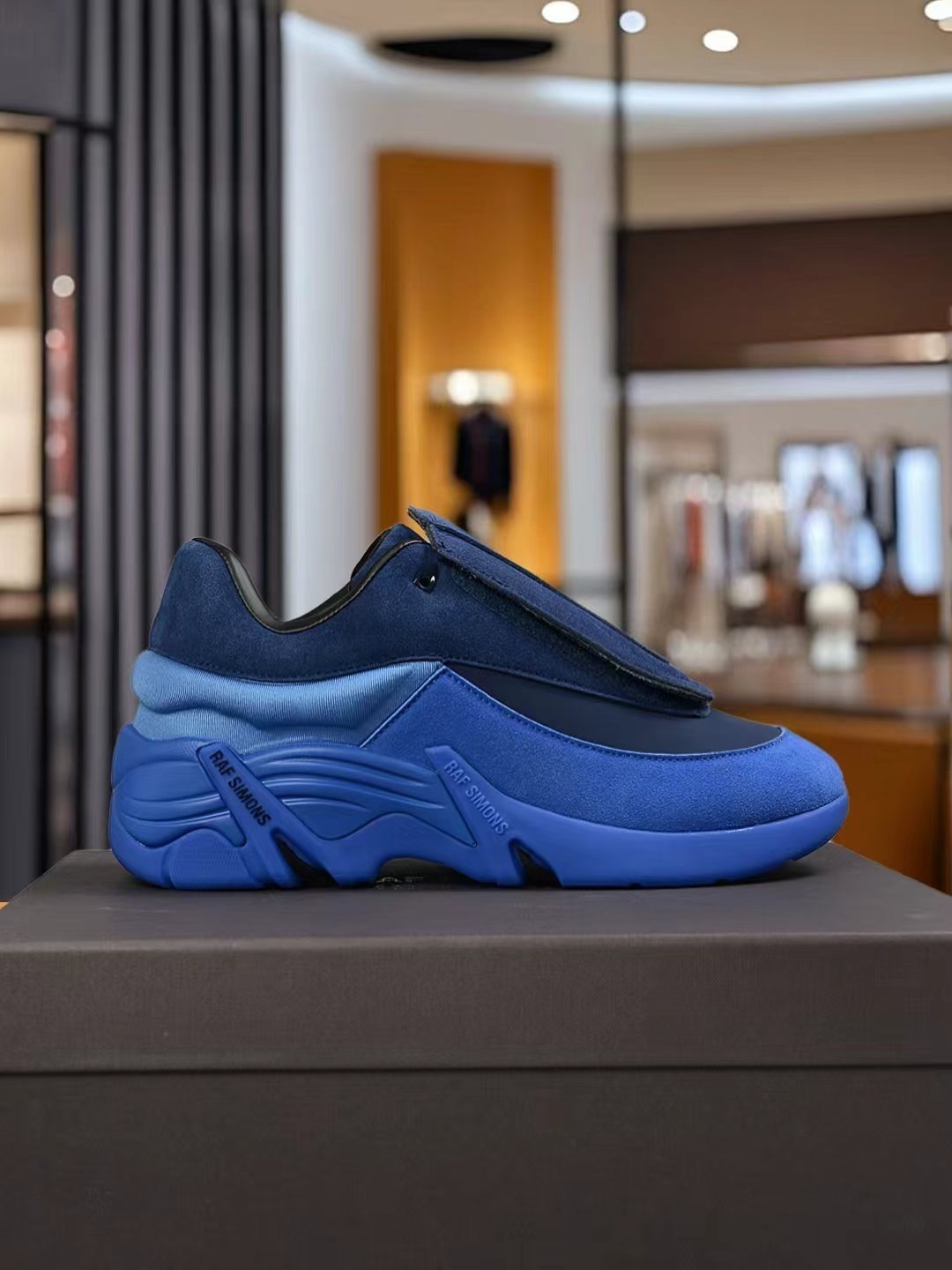 Raf Simons X Adidas v1（F12）