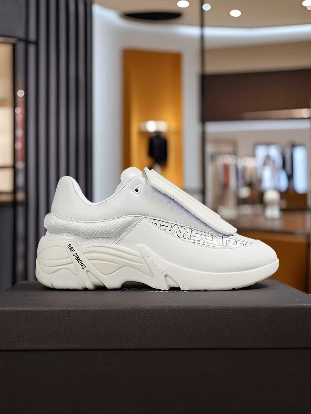 Raf Simons X Adidas v1（F12）