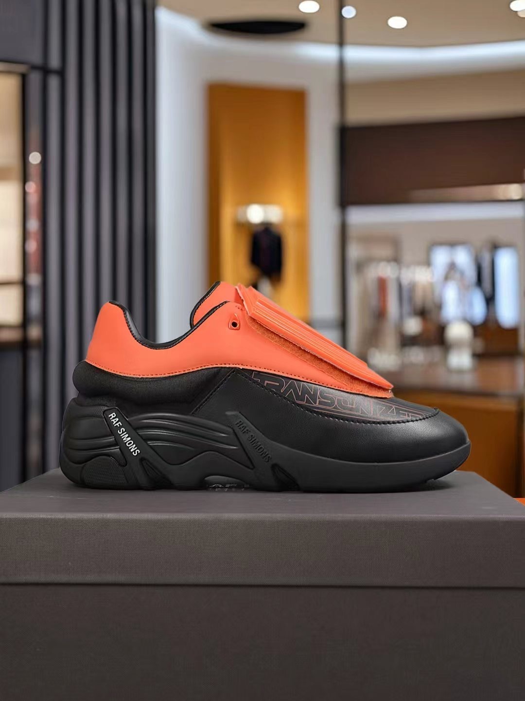 Raf Simons X Adidas v1（F12）