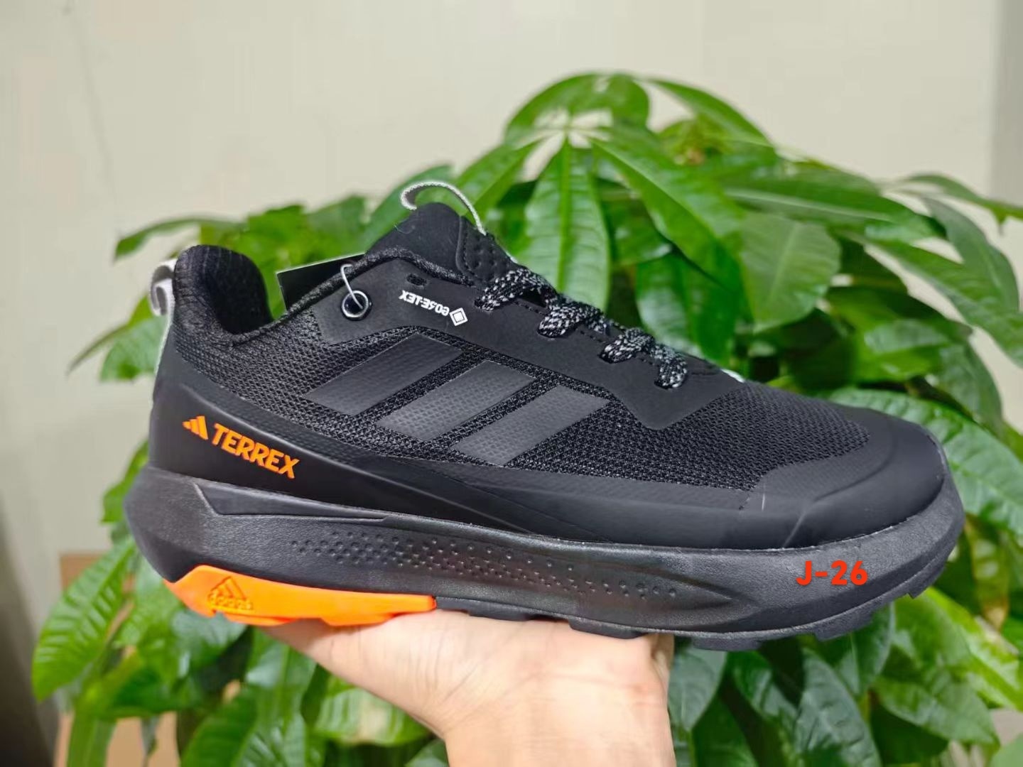 Adidas Terrex（J-26）