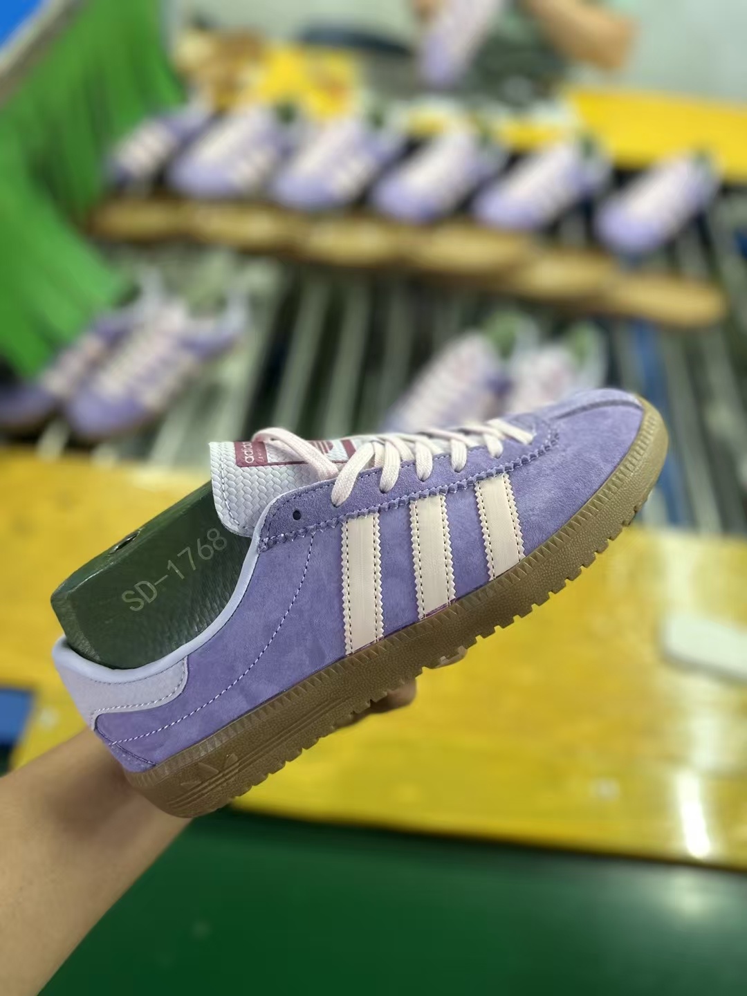 Adidas Running（H-72  F52）