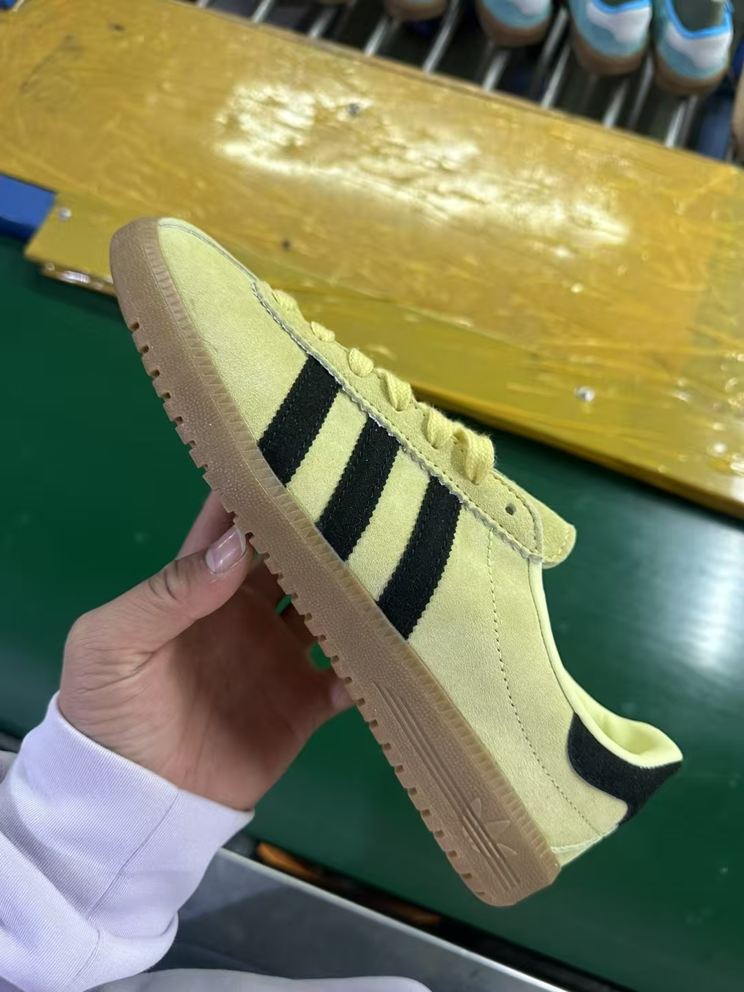 Adidas Running（H-72  F52）