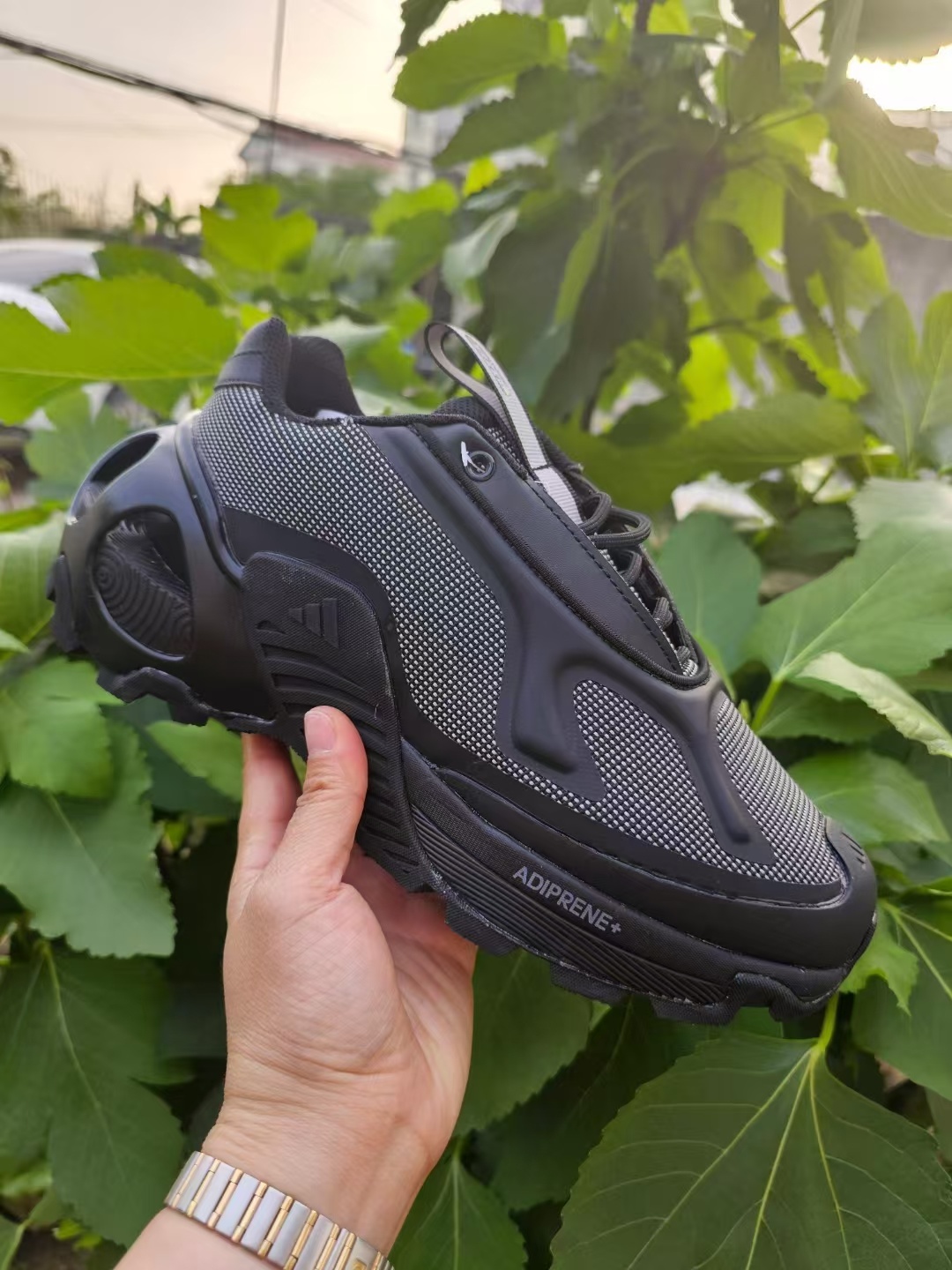 Adidas Edge Runner（F120）