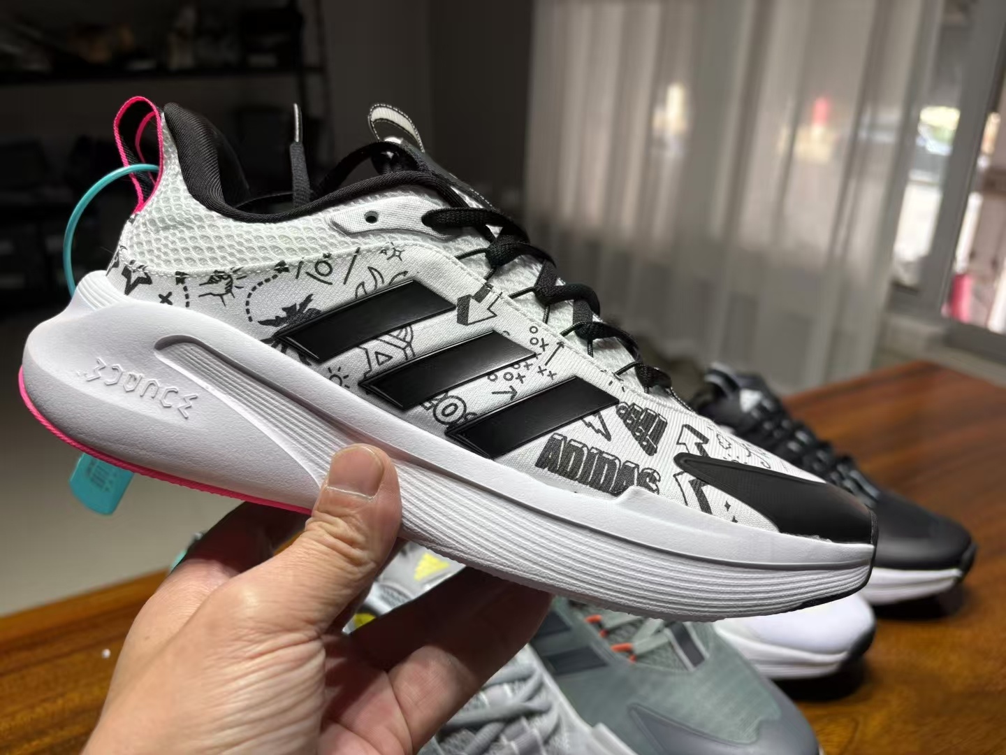 Adidas Alpha Edge 4D（D50）