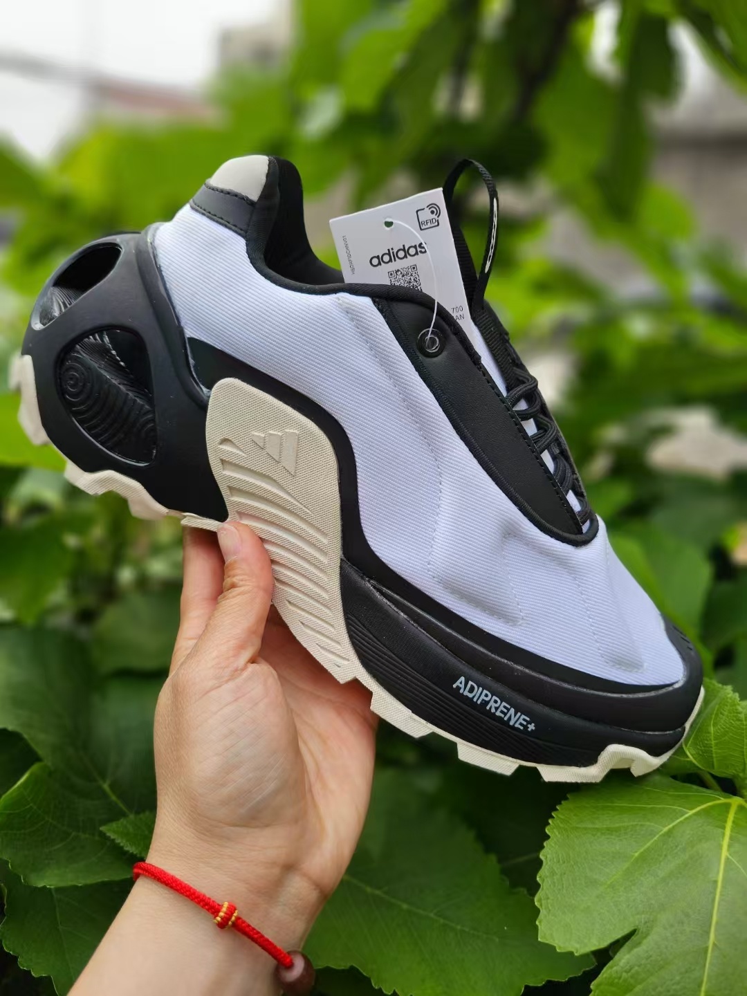Adidas Wonder Runner（F120）