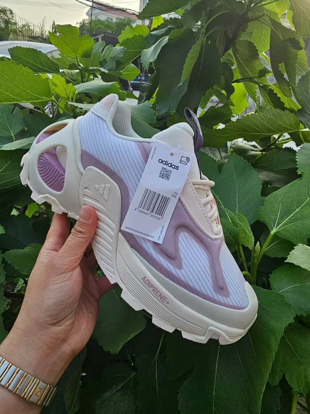 Adidas Wonder Runner（F120）