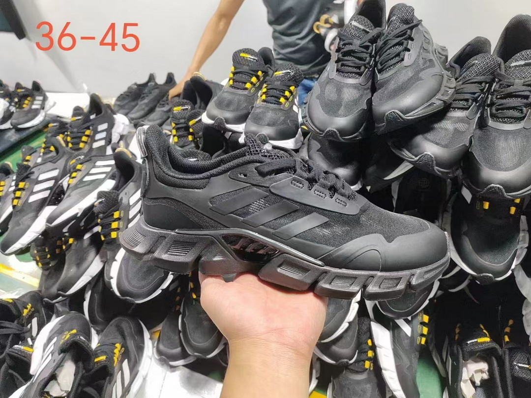 Adidas CllimaCool #郑。