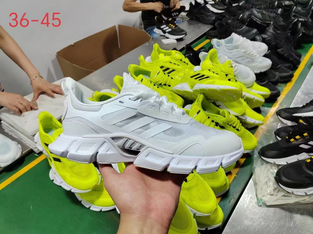 Adidas CllimaCool #郑。