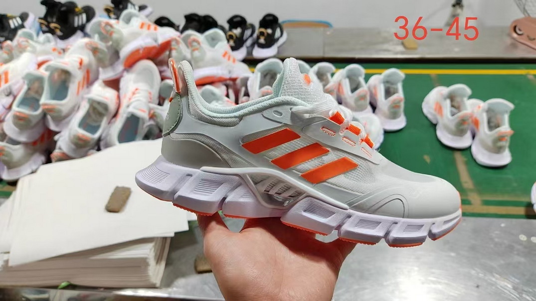 Adidas CllimaCool #郑。